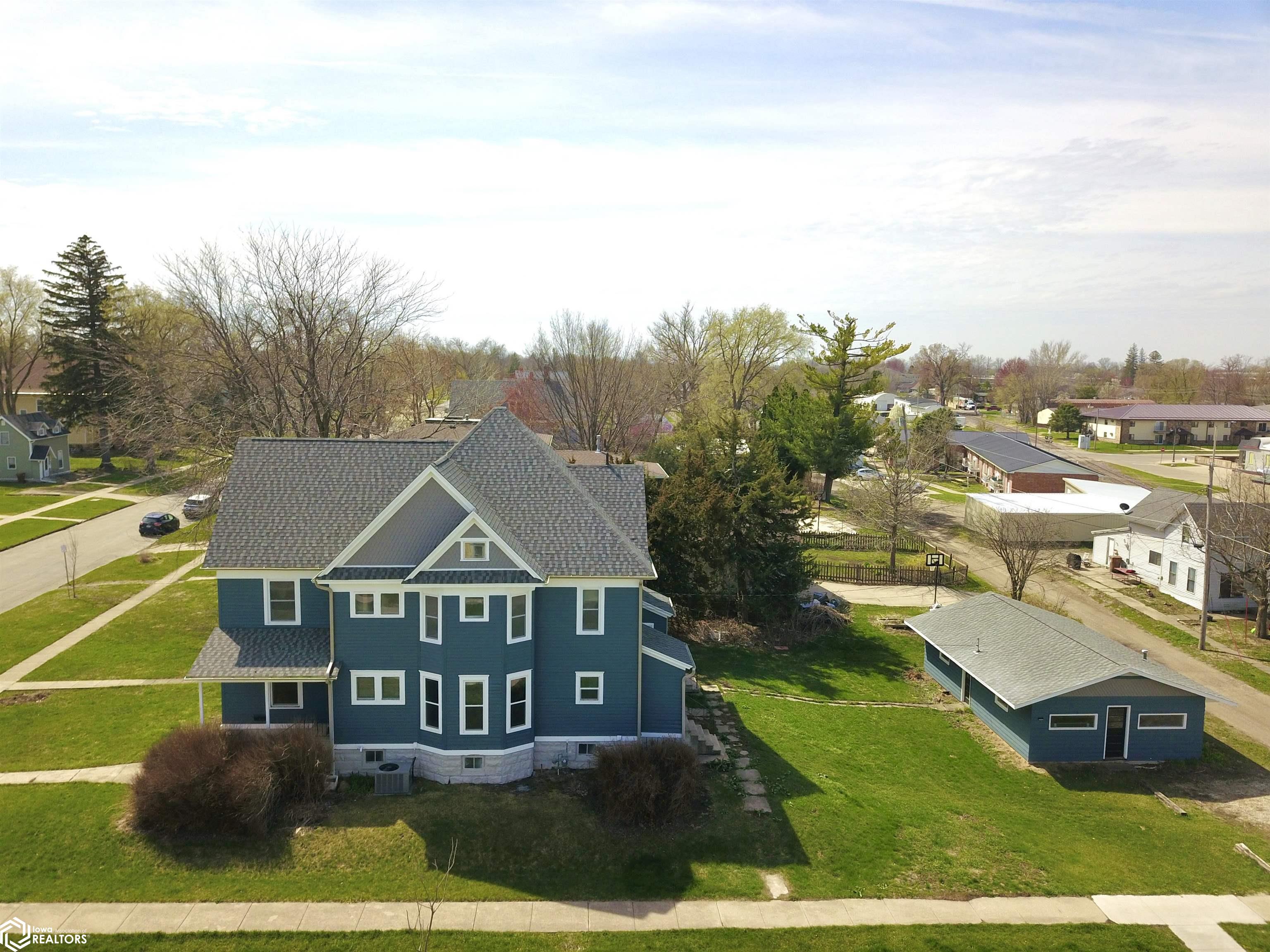 931 High Street, Grinnell, Iowa image 3