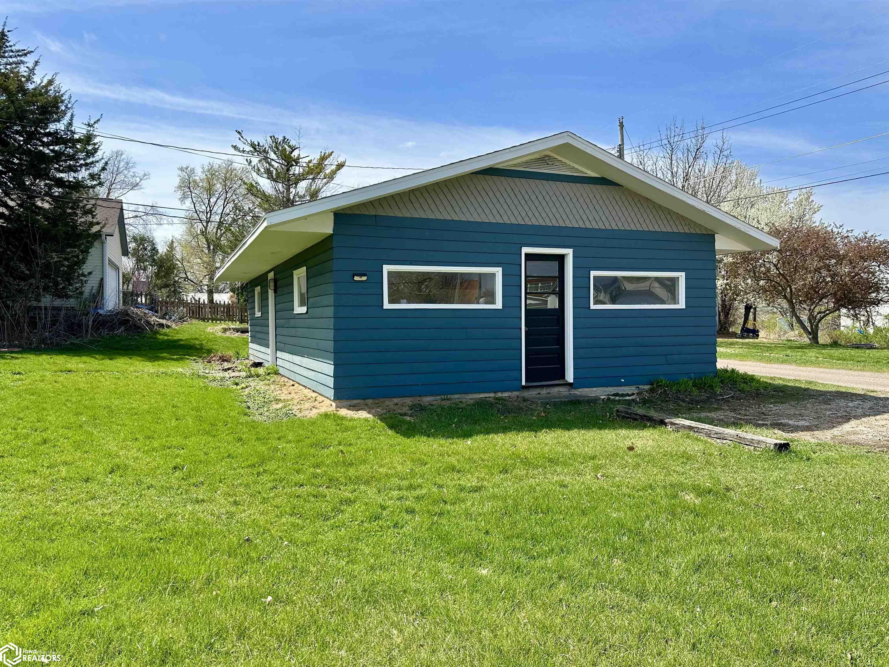 931 High Street, Grinnell, Iowa image 34