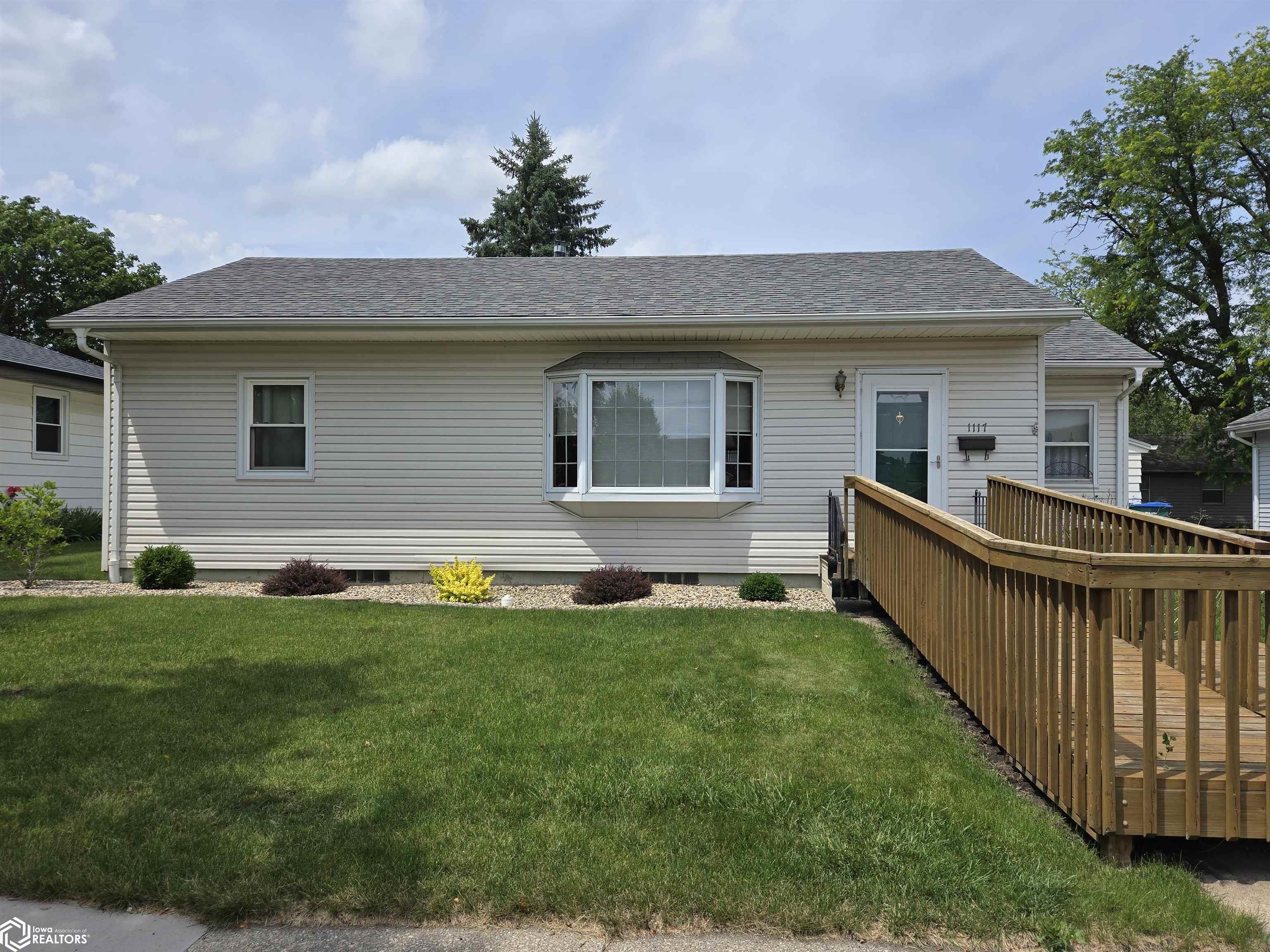 1117 Betsy Lane, Webster City, Iowa image 1