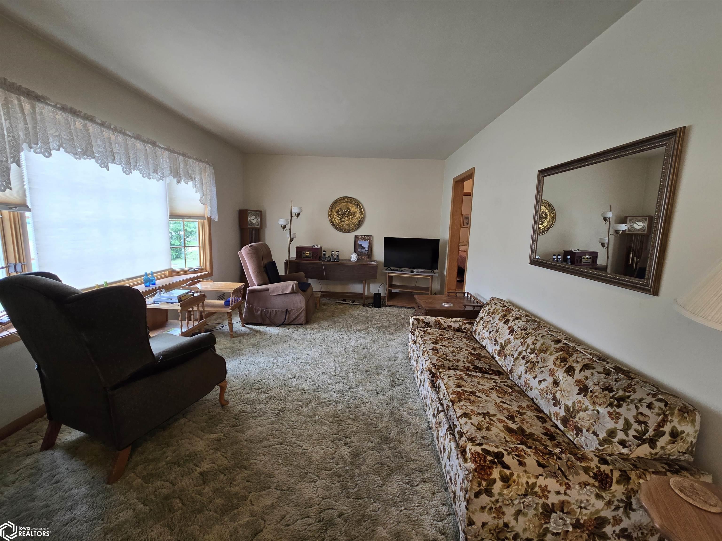 1117 Betsy Lane, Webster City, Iowa image 3