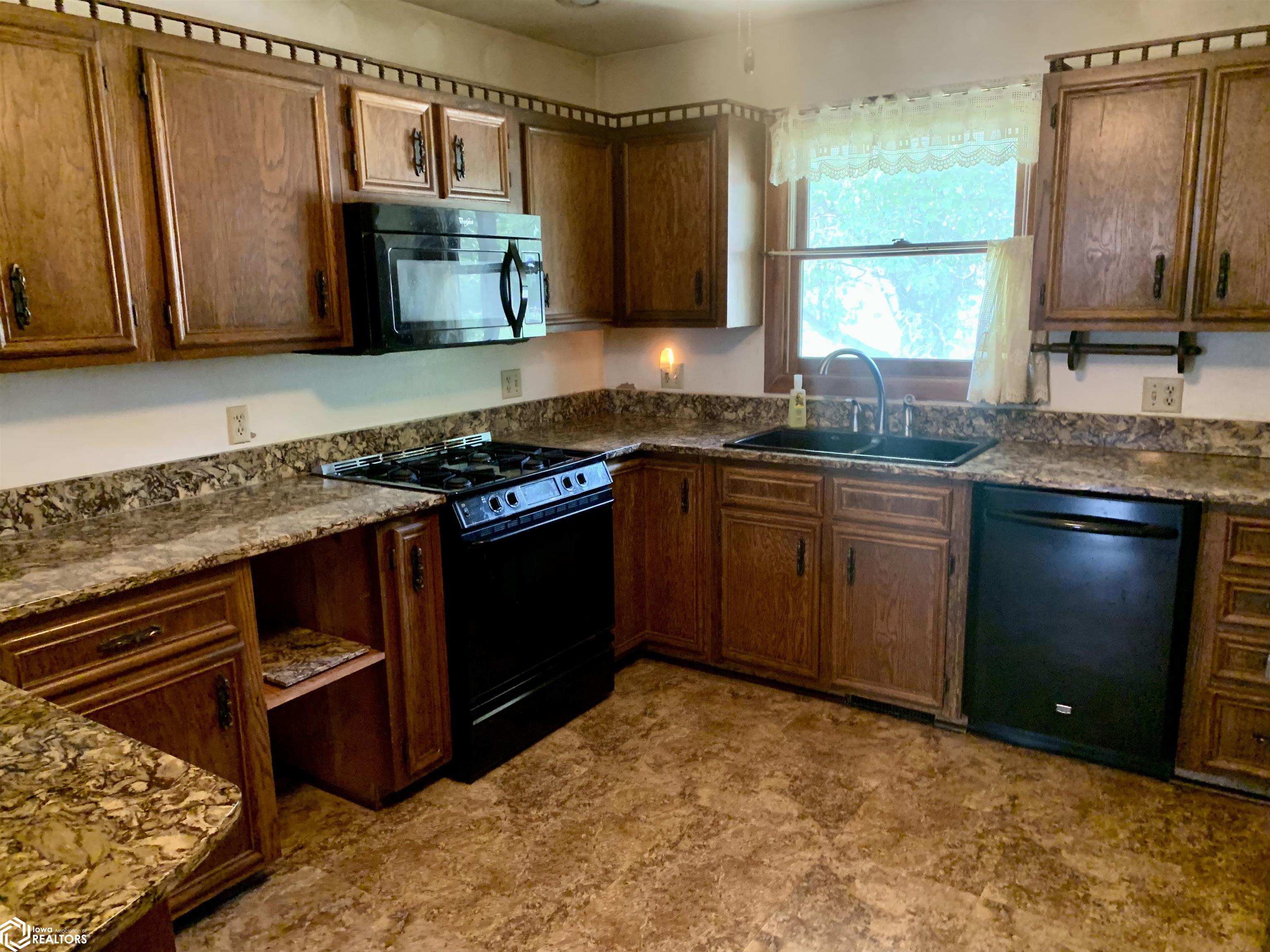 1201 Westwood Drive, Jefferson, Iowa image 15