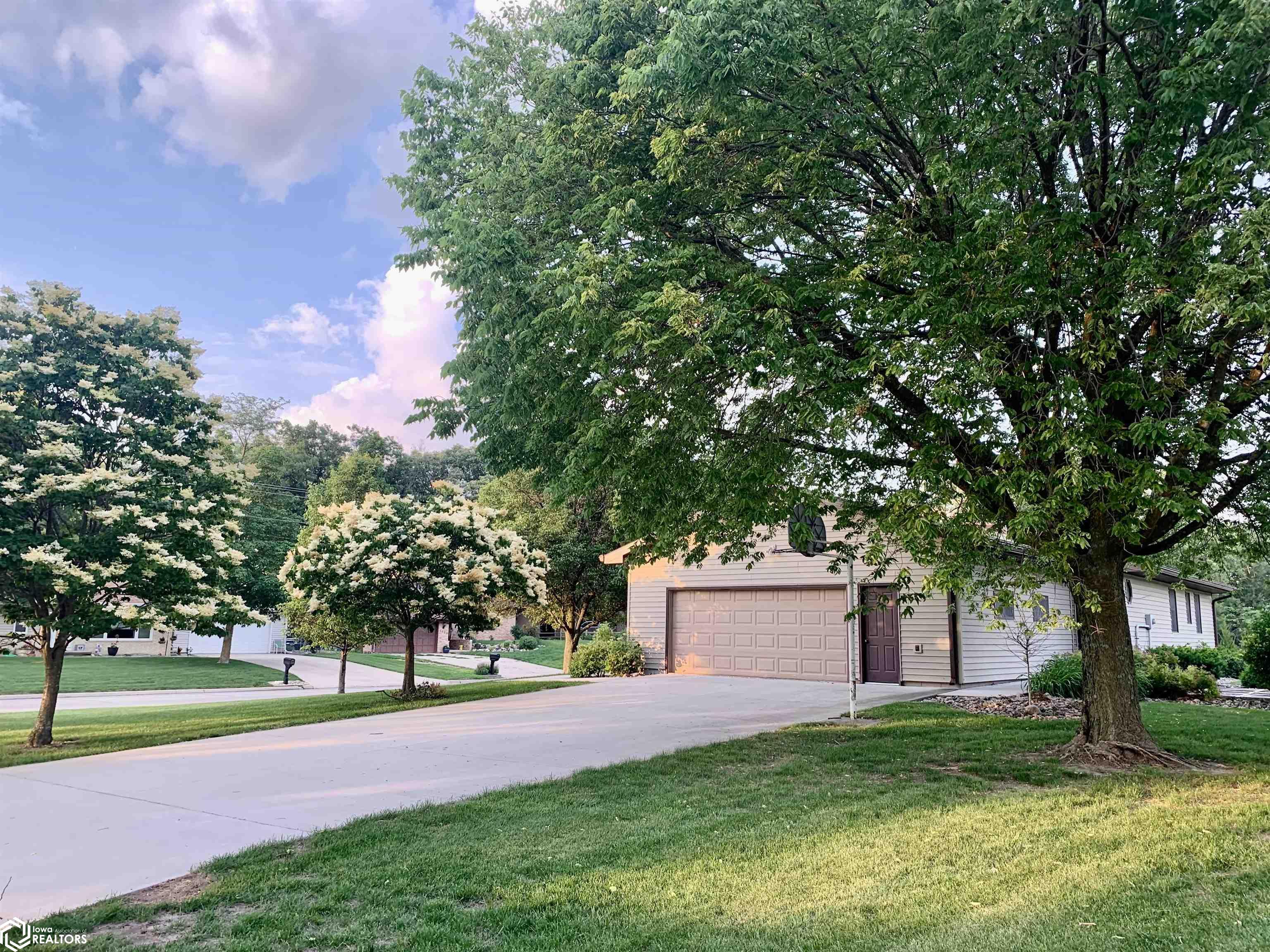 1201 Westwood Drive, Jefferson, Iowa image 3