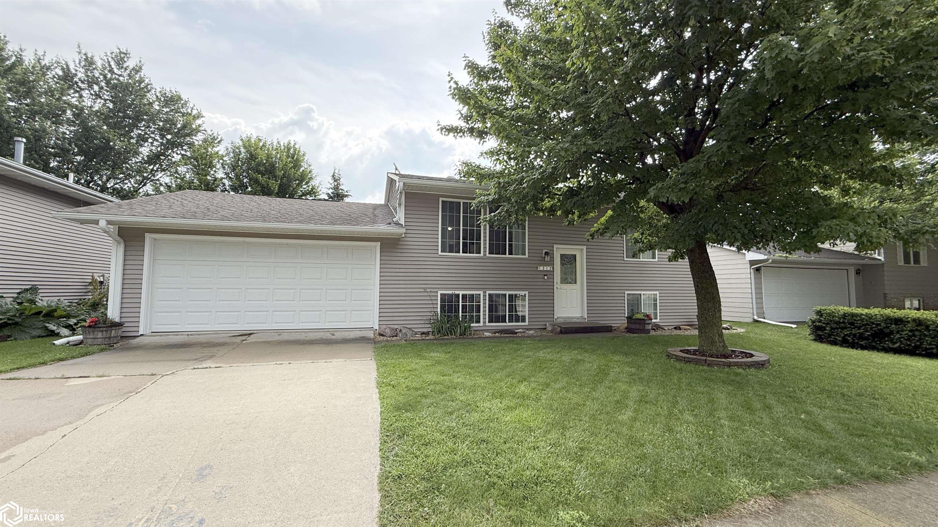1212 N 5th Street, Clear Lake, Iowa image 2