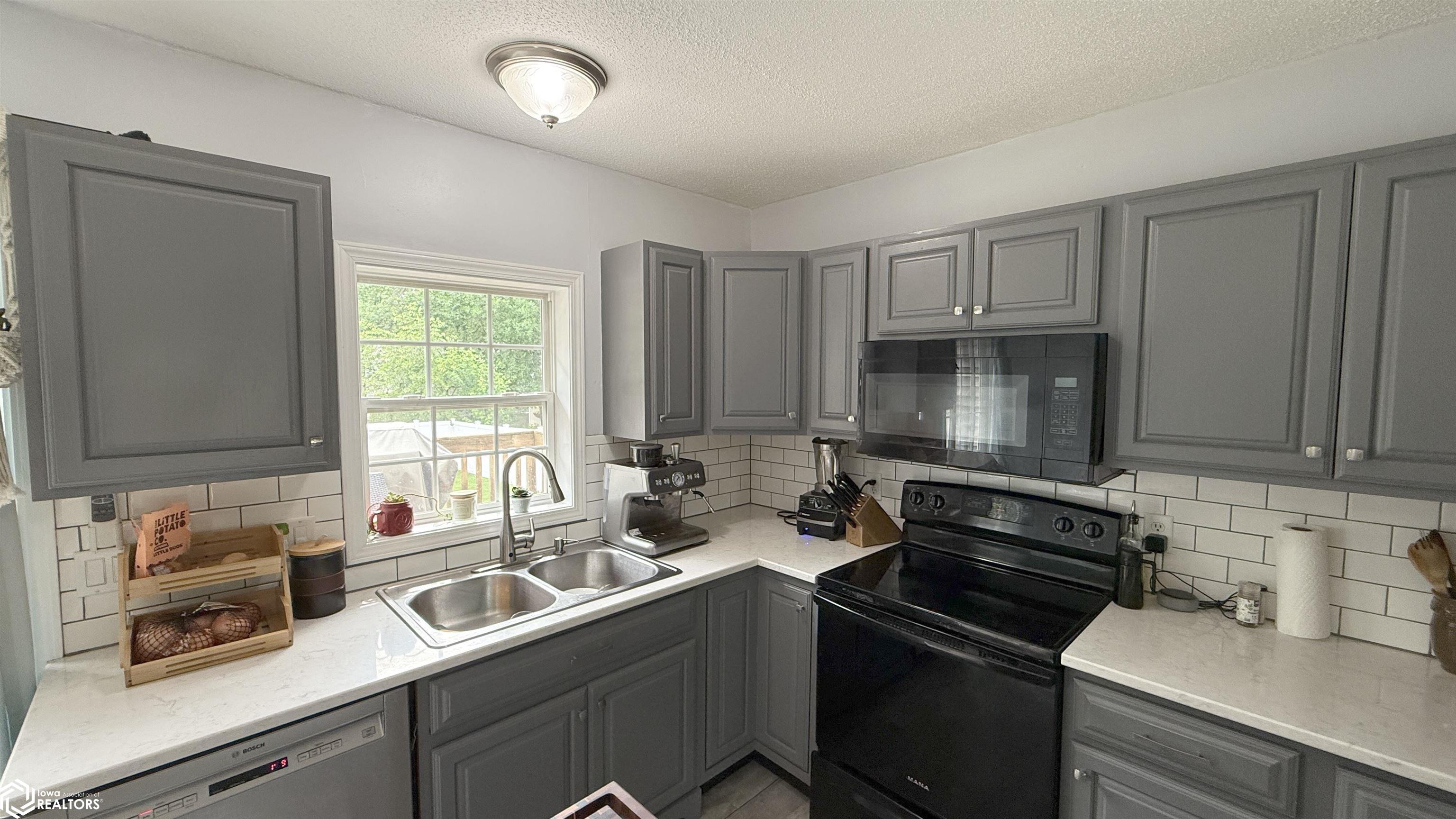 1212 N 5th Street, Clear Lake, Iowa image 9