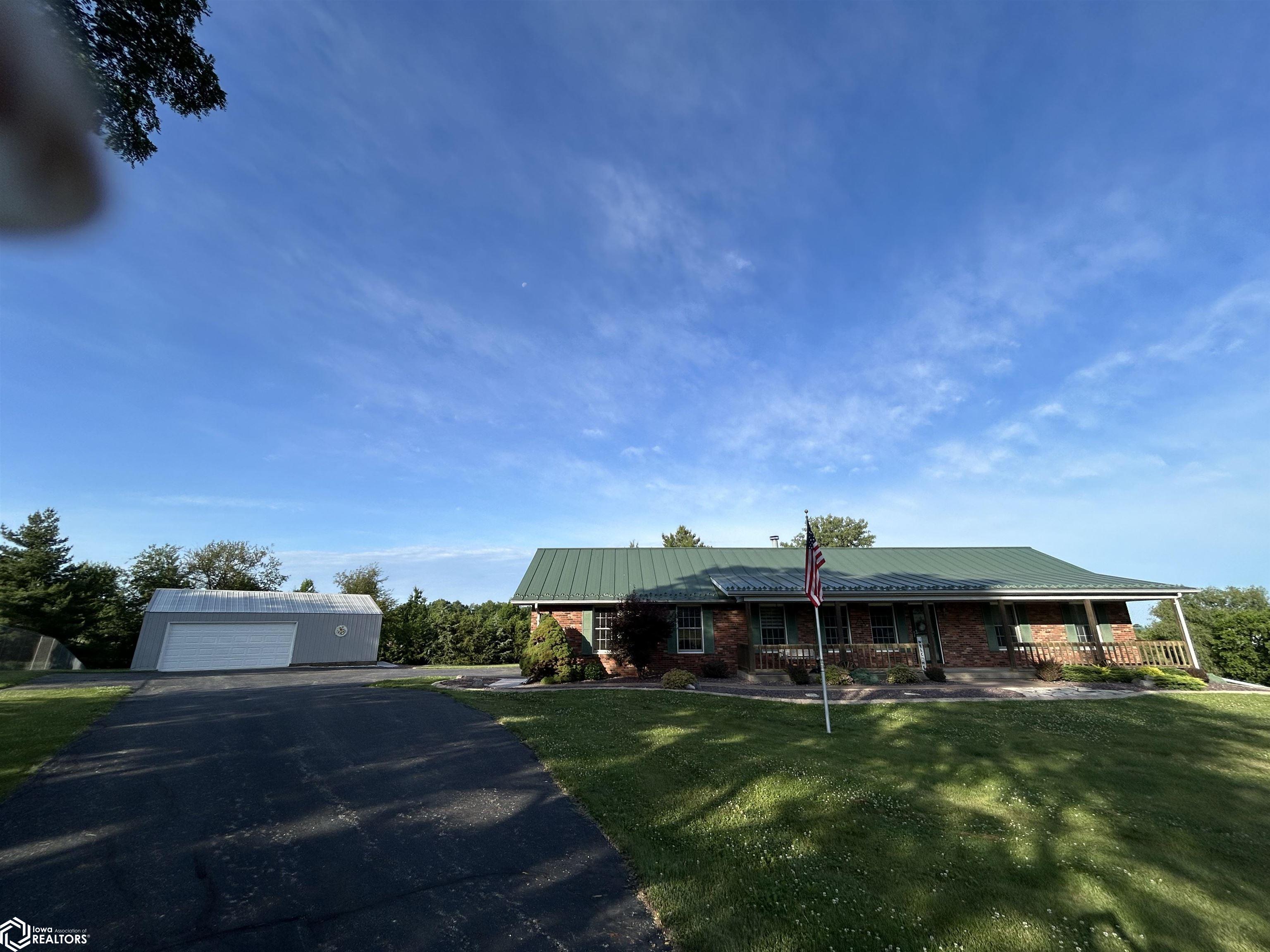 94 4th Street, West Point, Iowa image 3
