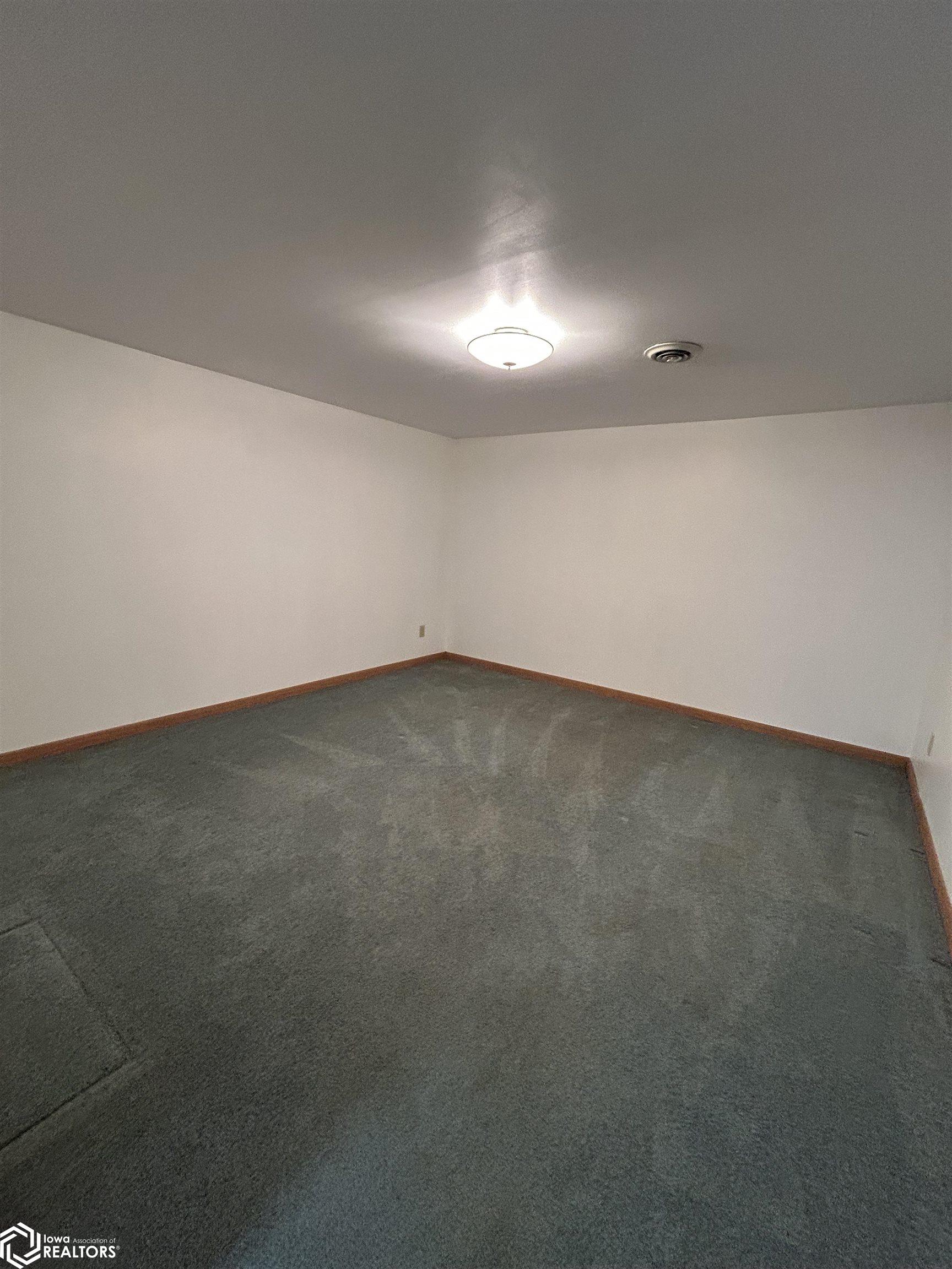 94 4th Street, West Point, Iowa image 26