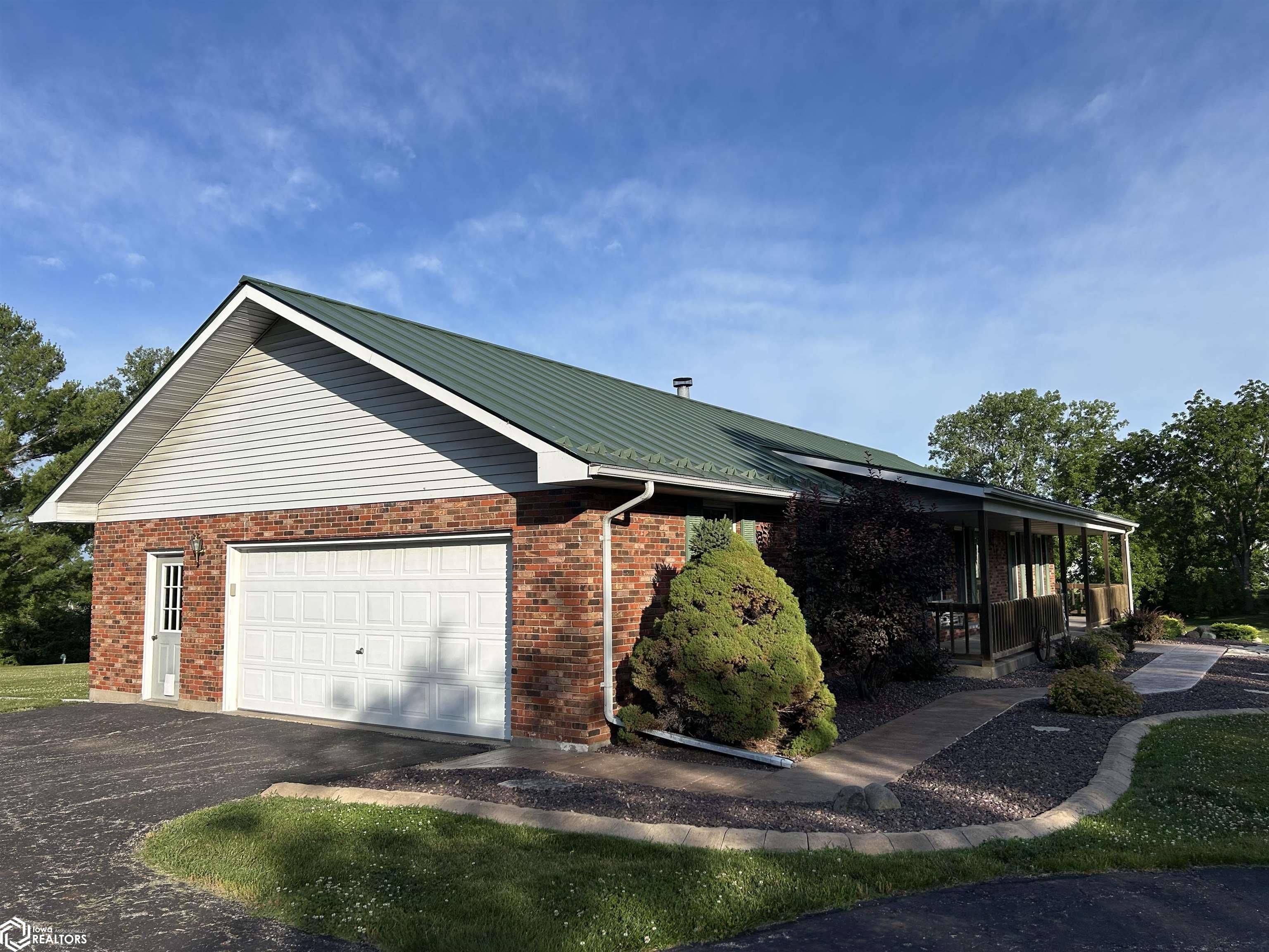 94 4th Street, West Point, Iowa image 10
