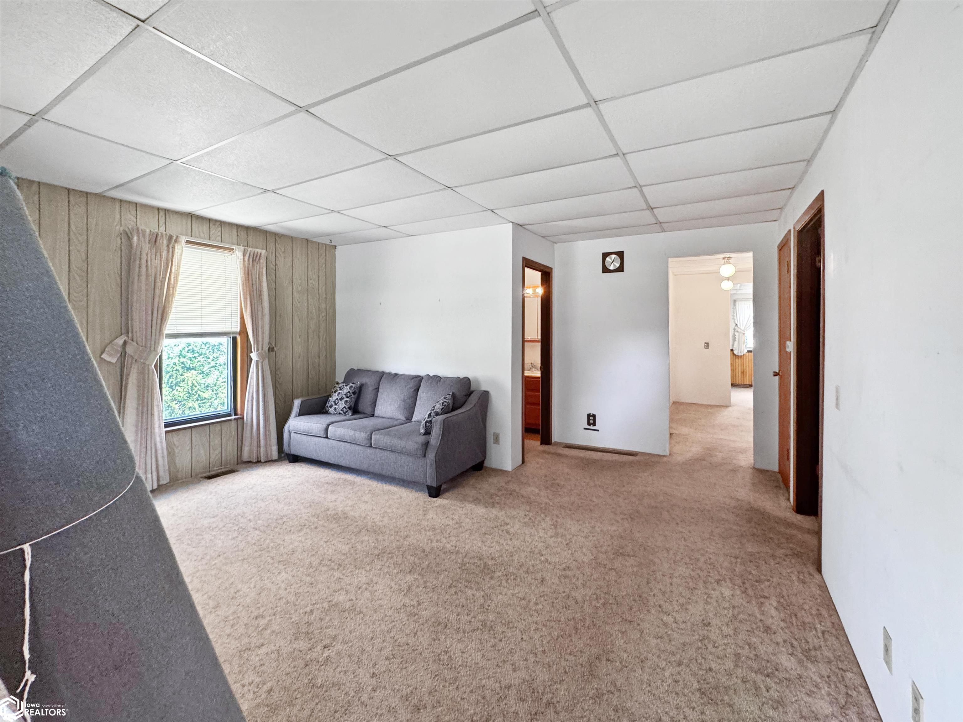 604 Woodlawn Avenue, Traer, Iowa image 4