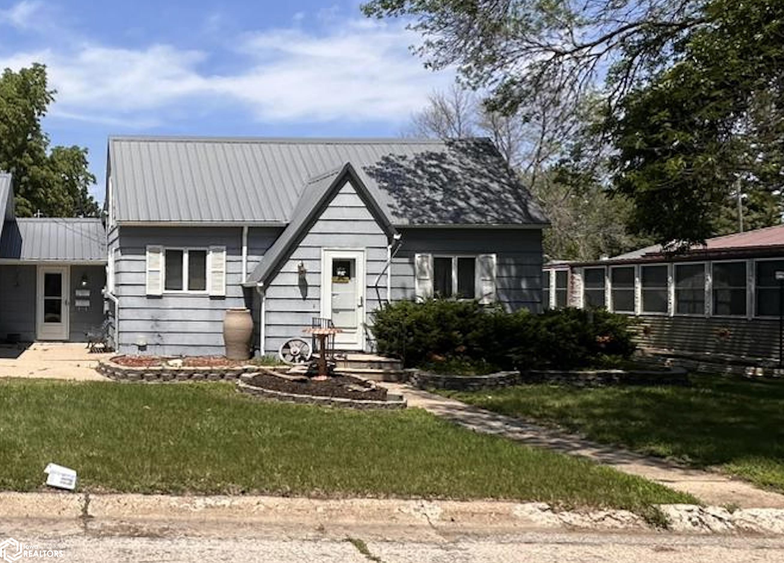 909 7th Avenue, Humboldt, Iowa image 3