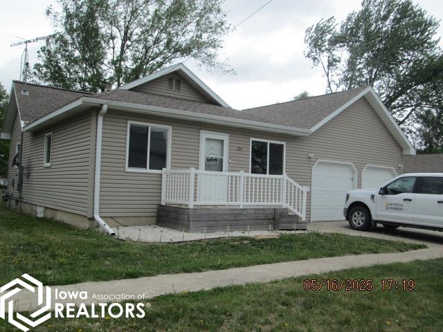 409 8th Avenue, Belmond, Iowa image 1