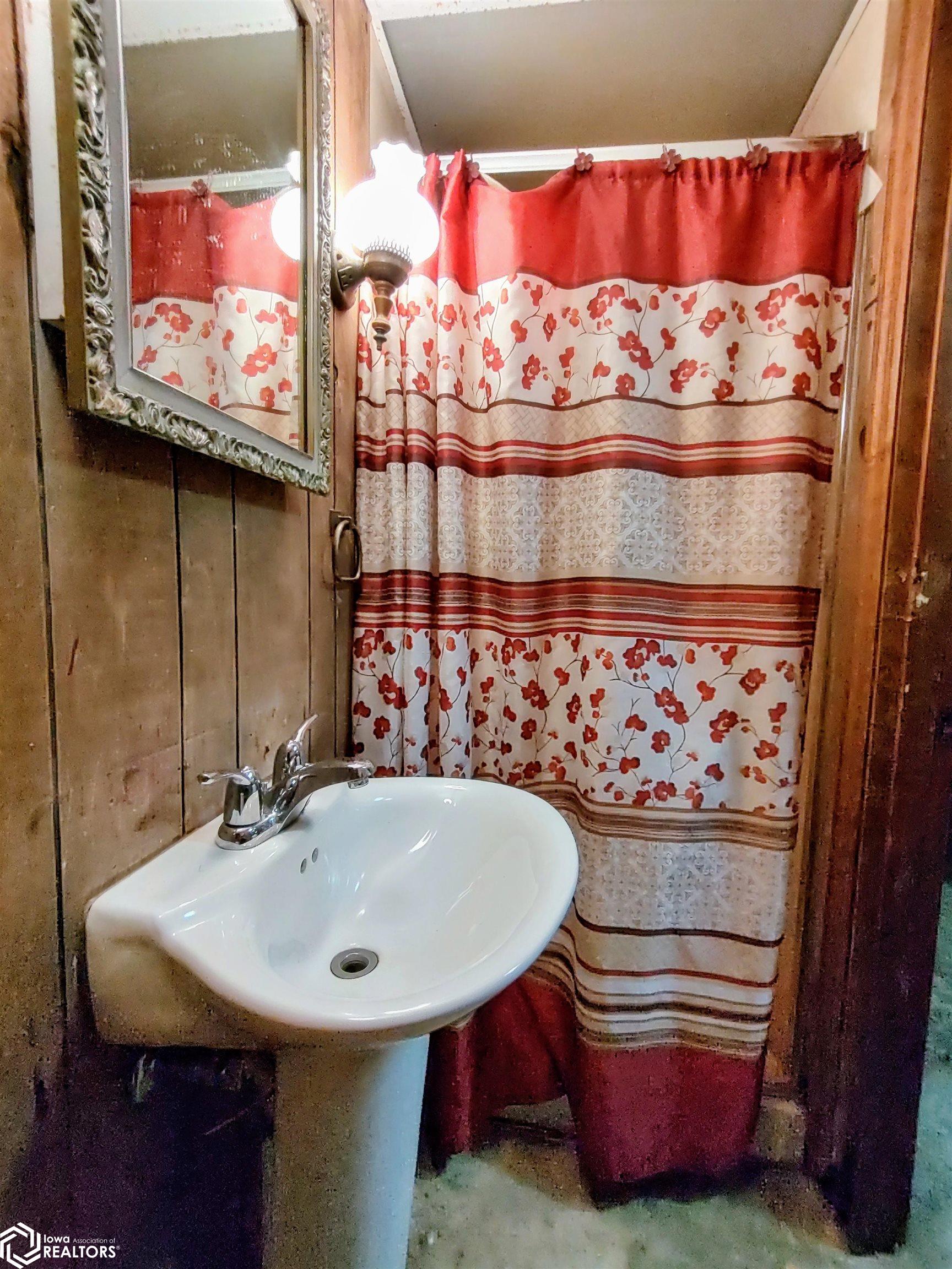 511 Woodbury Street, Marshalltown, Iowa image 25