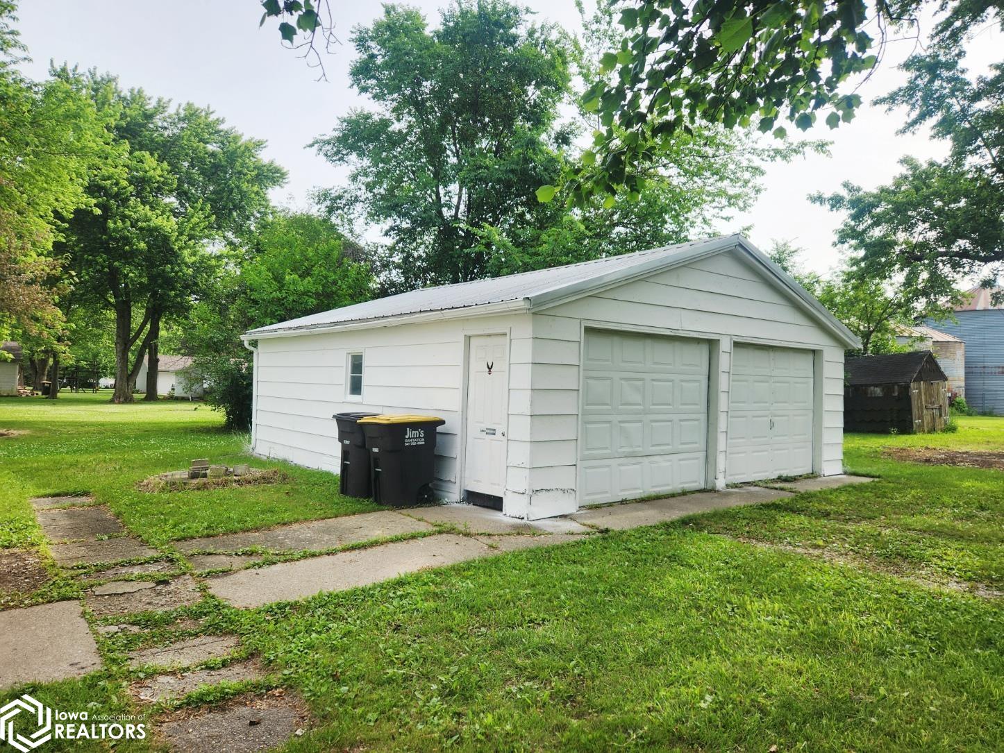 527 6th Street, Murray, Iowa image 2