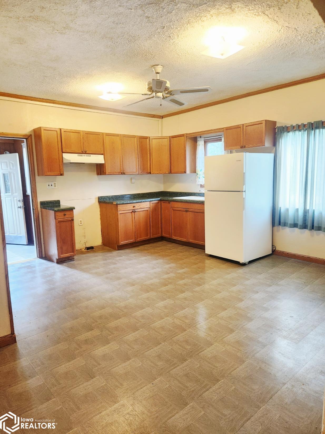 527 6th Street, Murray, Iowa image 9