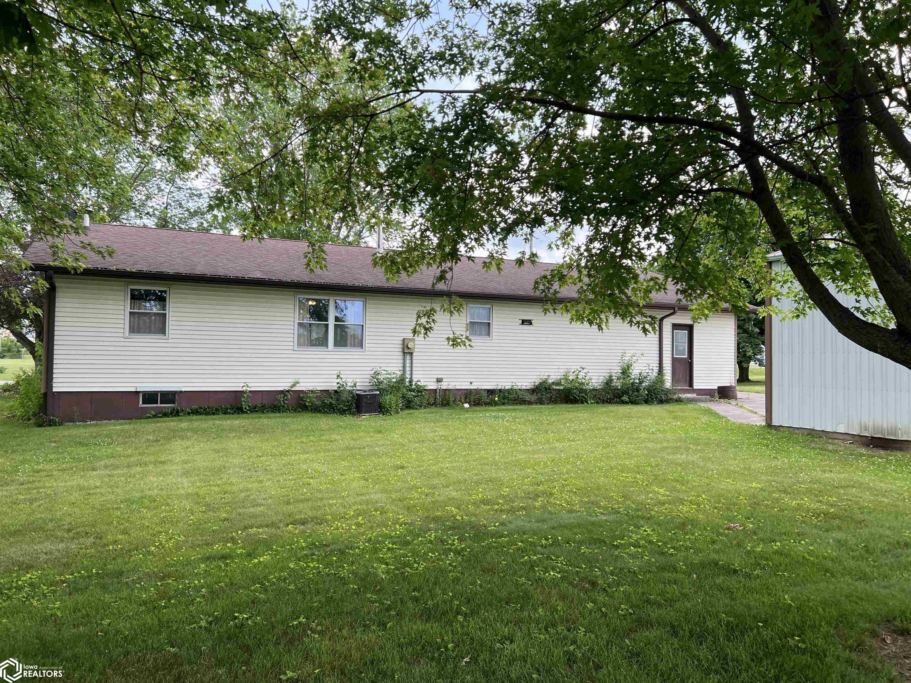 316 E North St, Stronghurst, Illinois image 19