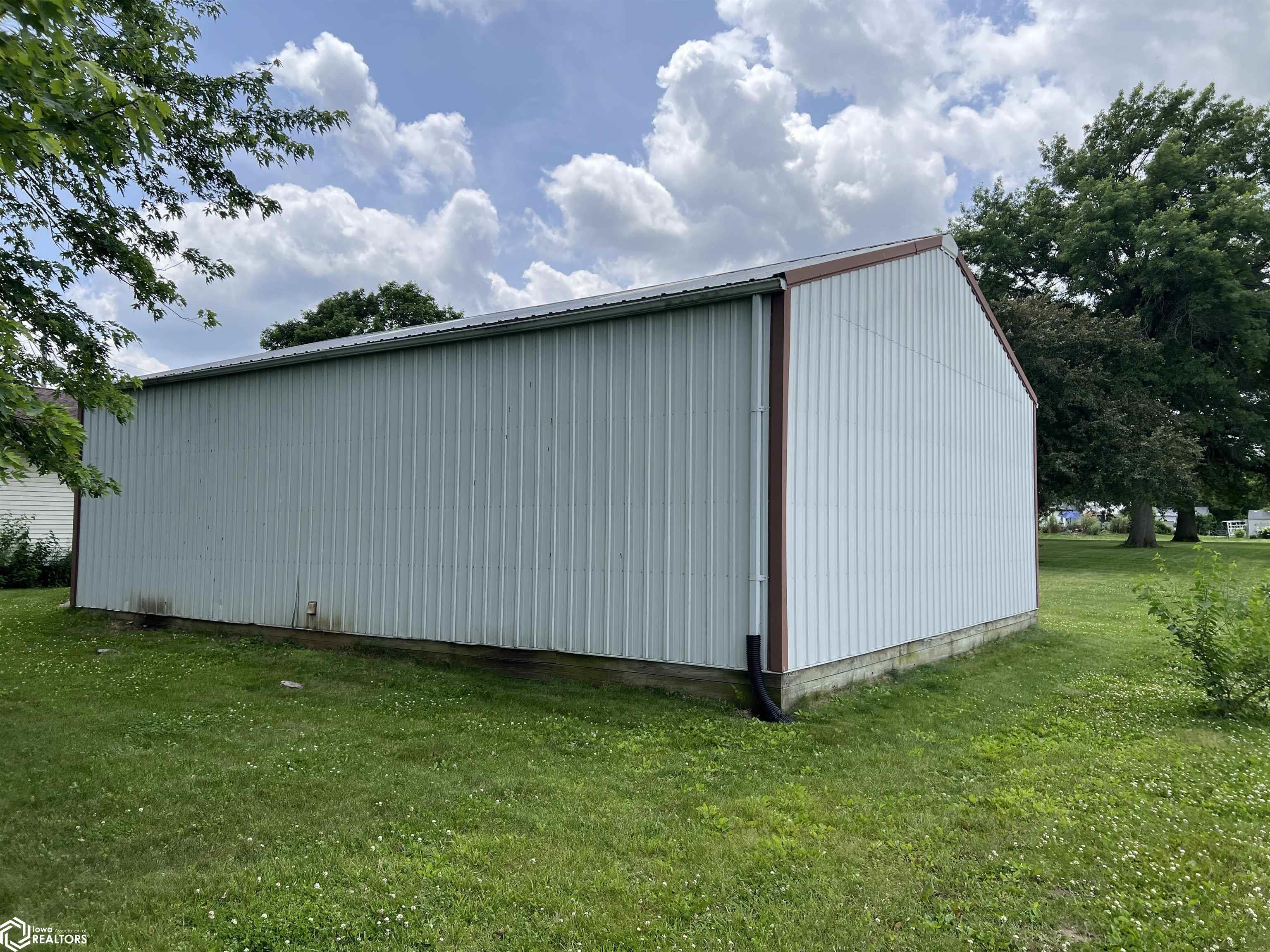316 E North St, Stronghurst, Illinois image 21