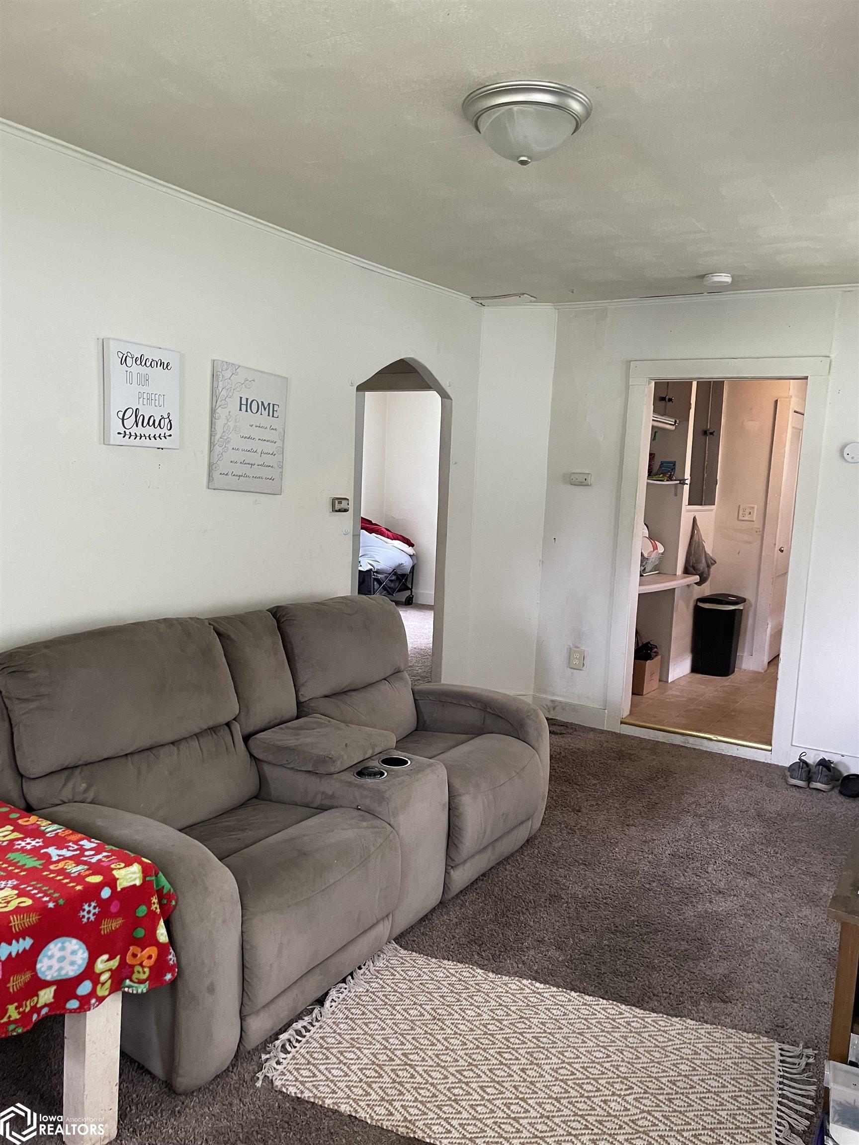 1506 10th, Burlington, Iowa image 2