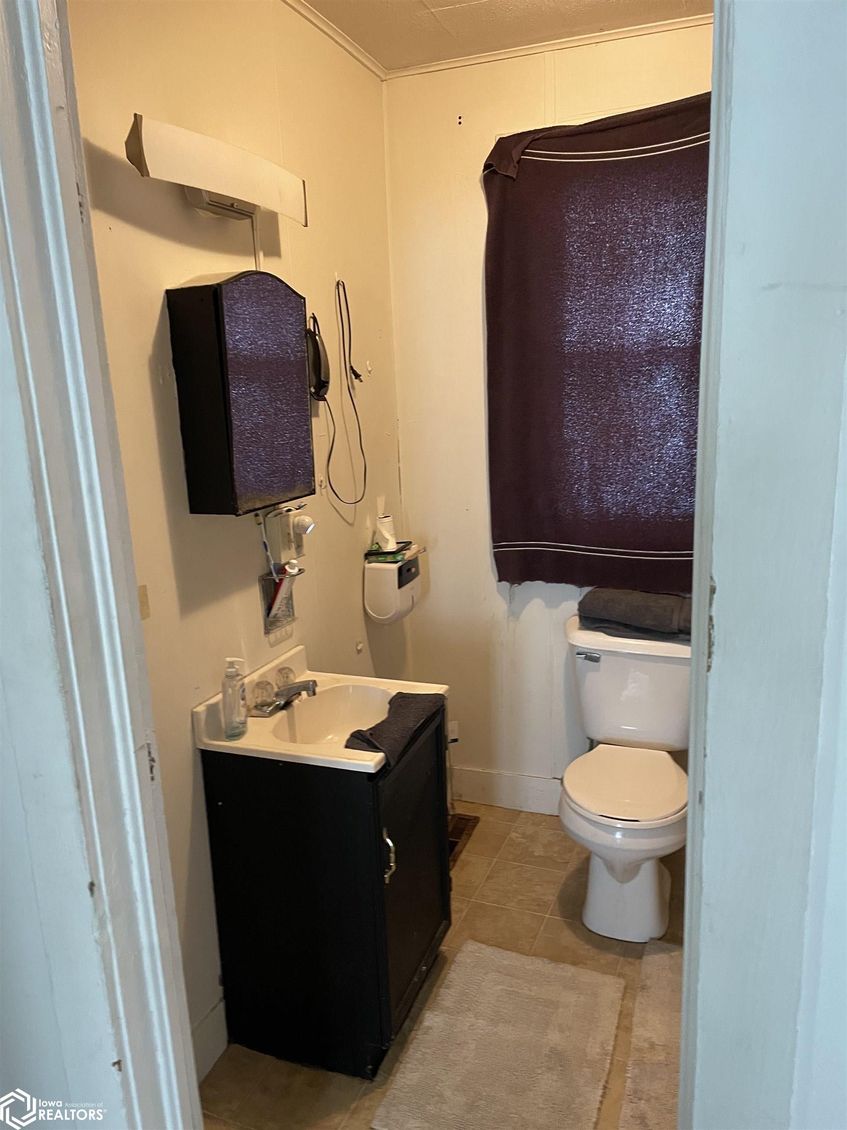 1506 10th, Burlington, Iowa image 10