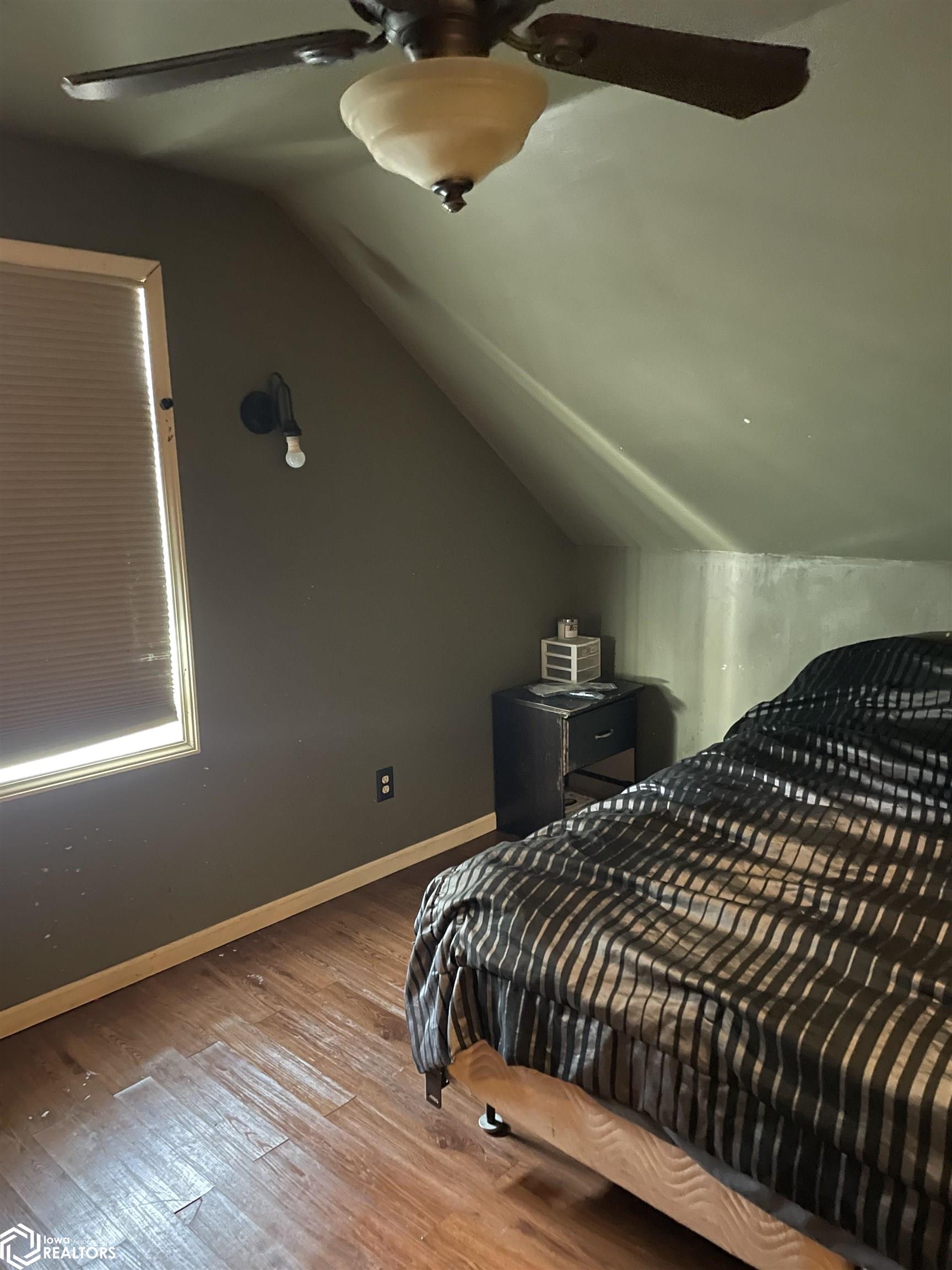 1004 Spring Street, Burlington, Iowa image 19