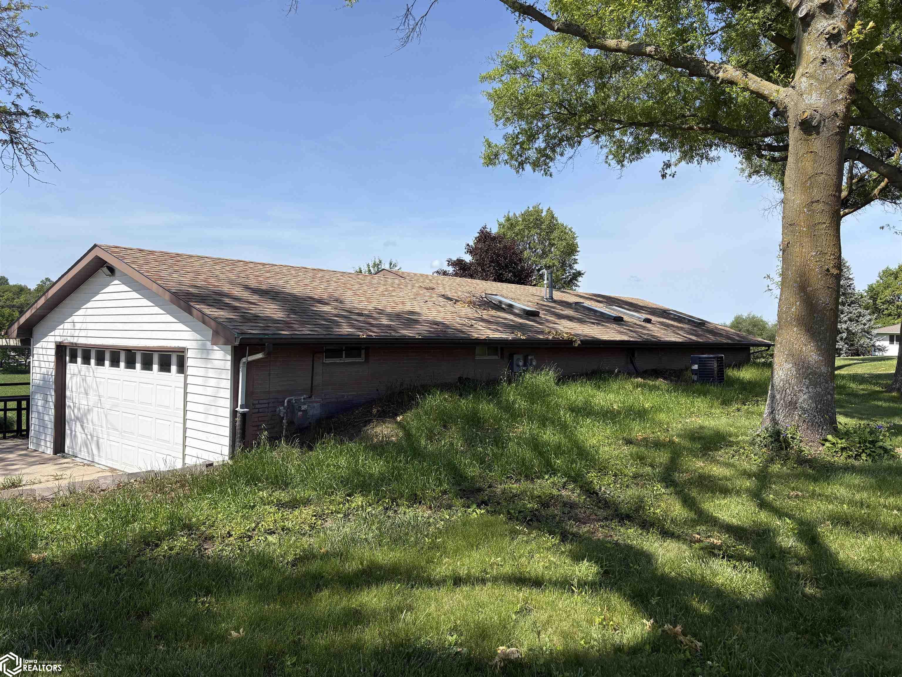 720-722 Frankfort Street, Stanton, Iowa image 3