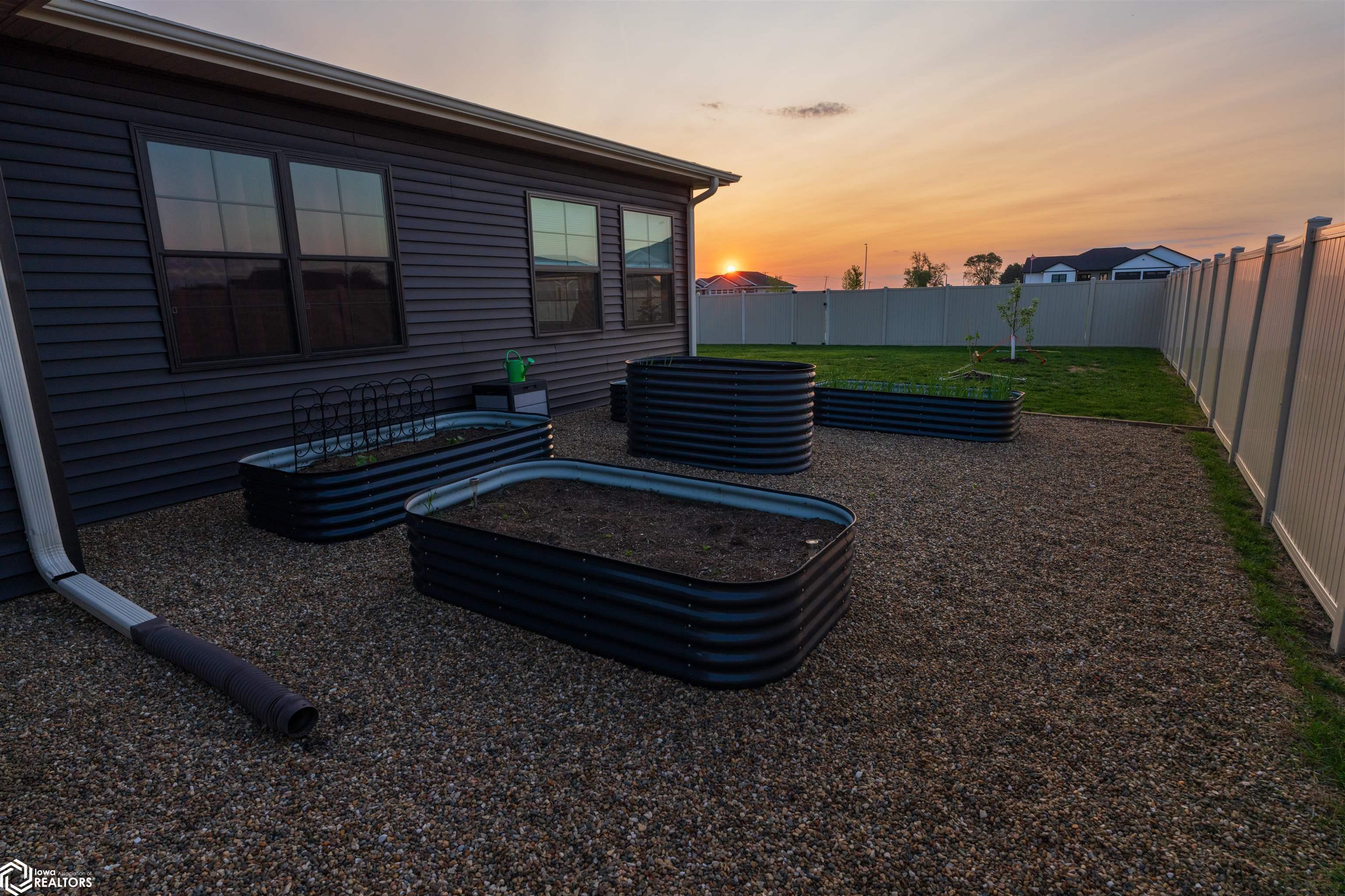 2018 Spaulding Lane, Grinnell, Iowa image 18