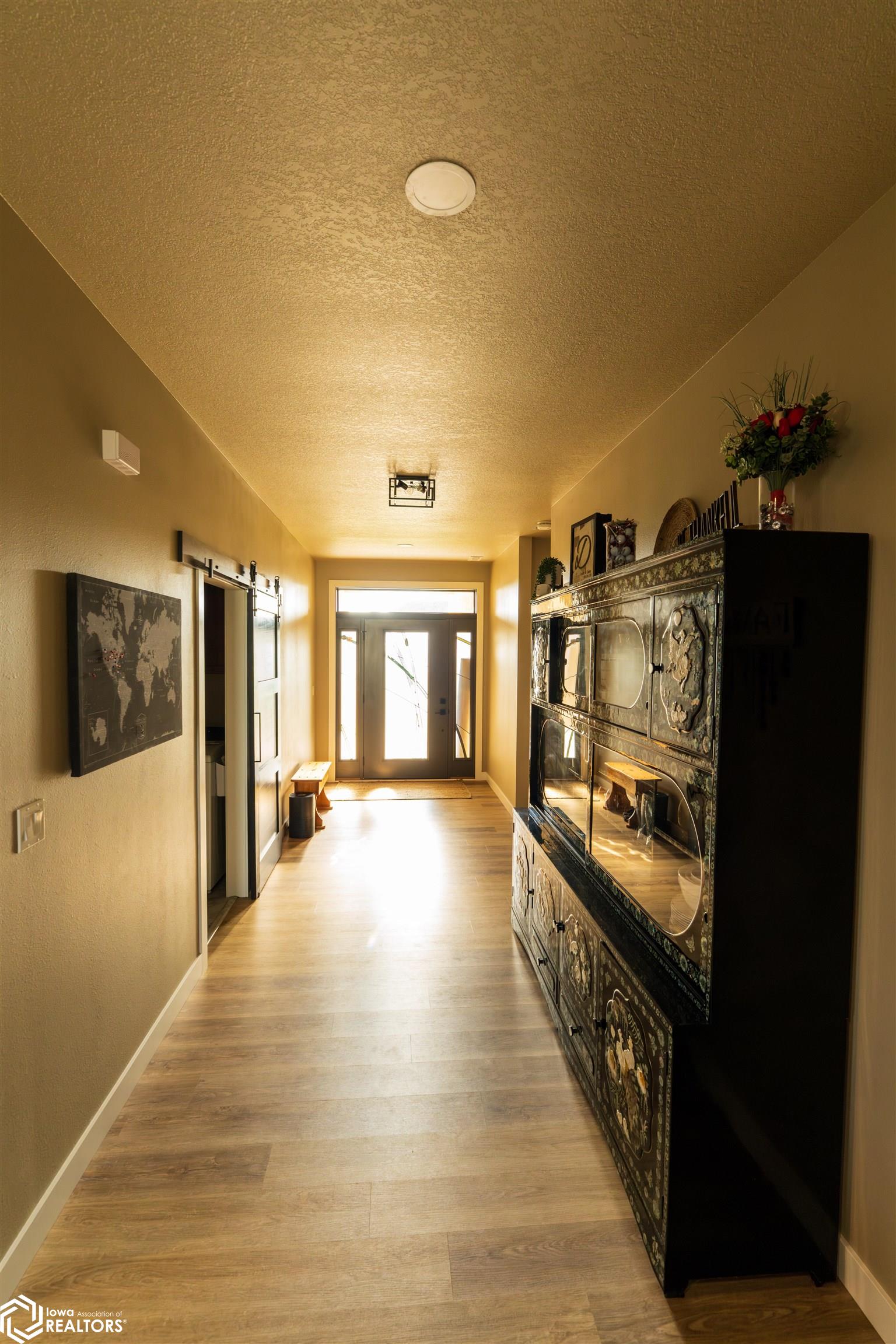 2018 Spaulding Lane, Grinnell, Iowa image 6
