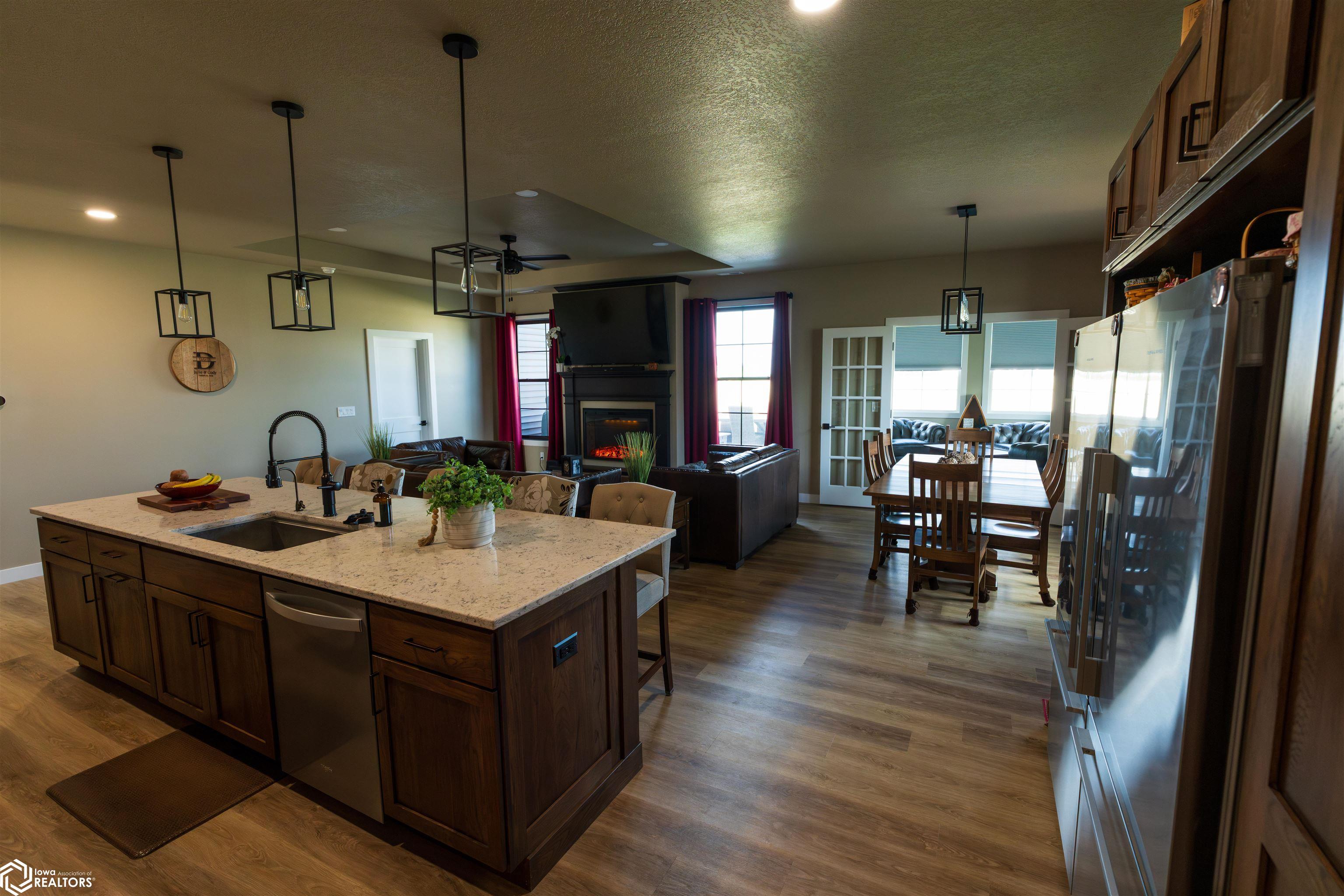 2018 Spaulding Lane, Grinnell, Iowa image 7