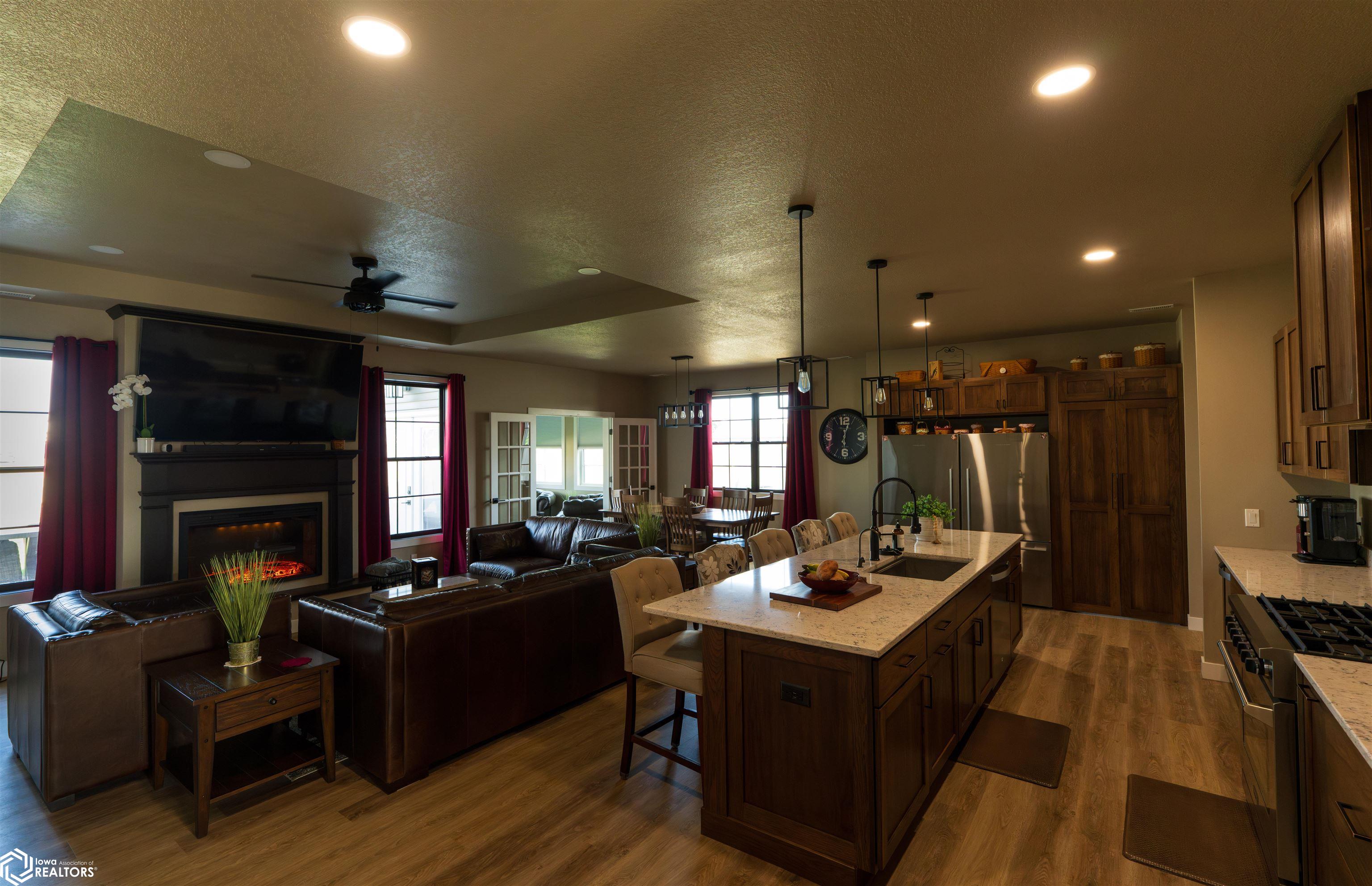 2018 Spaulding Lane, Grinnell, Iowa image 8