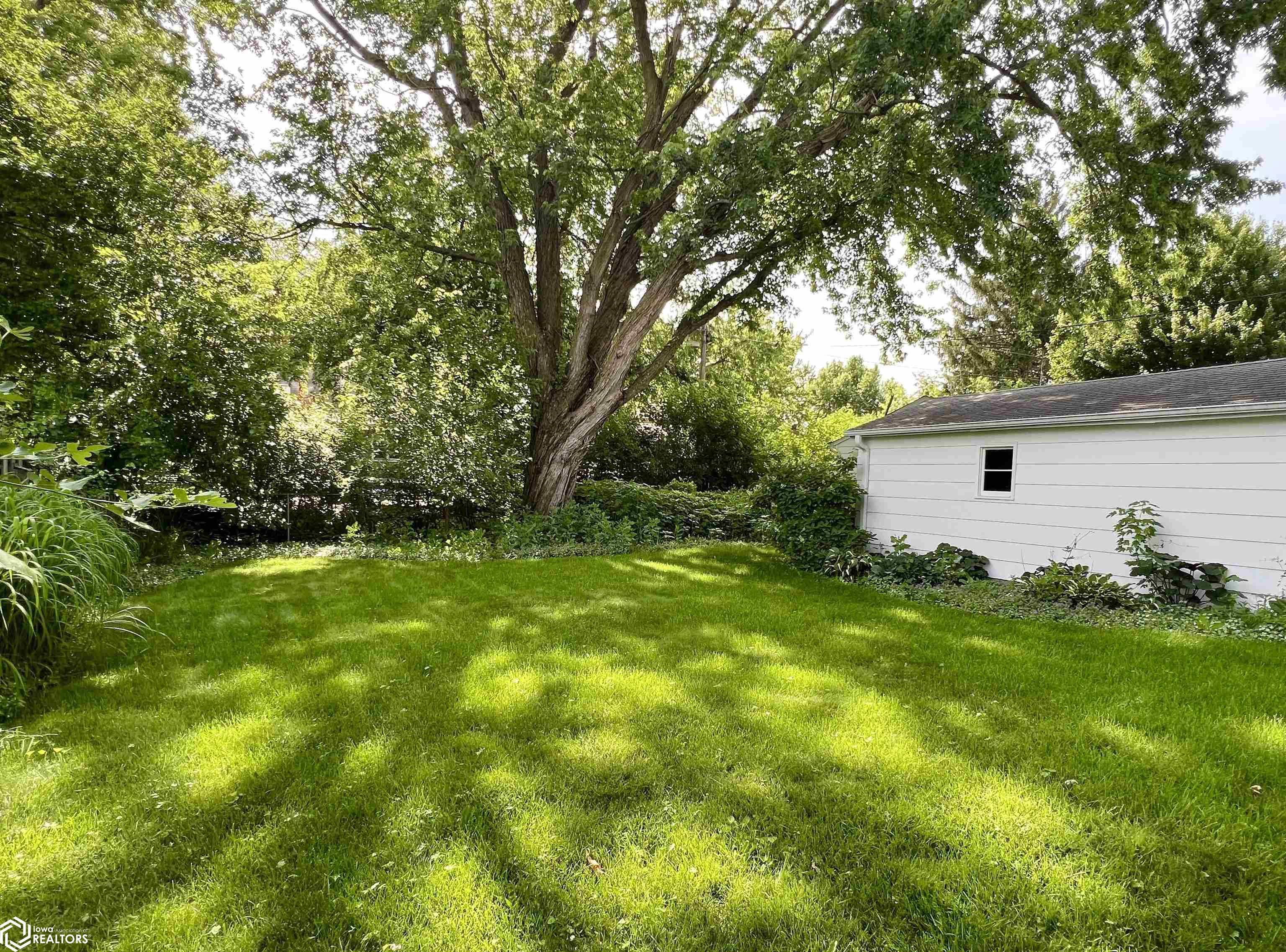 702 W 6th Street, Newton, Iowa image 17
