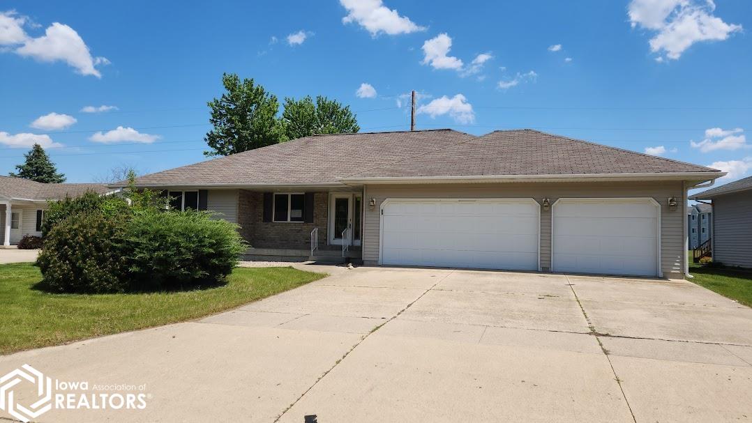 1410 N 24th Street, Clear Lake, Iowa image 1