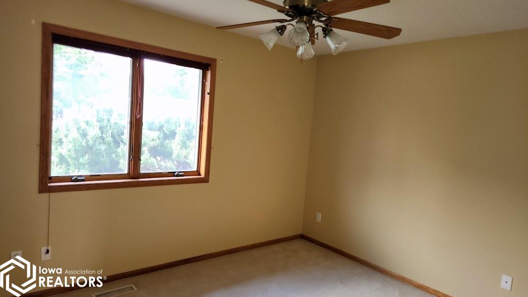 1410 N 24th Street, Clear Lake, Iowa image 11