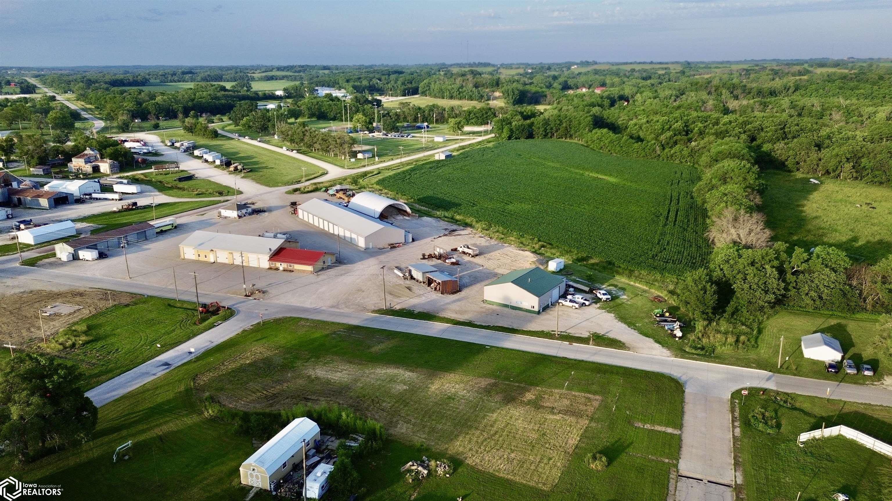 State And Washington St., Bedford, Iowa image 3