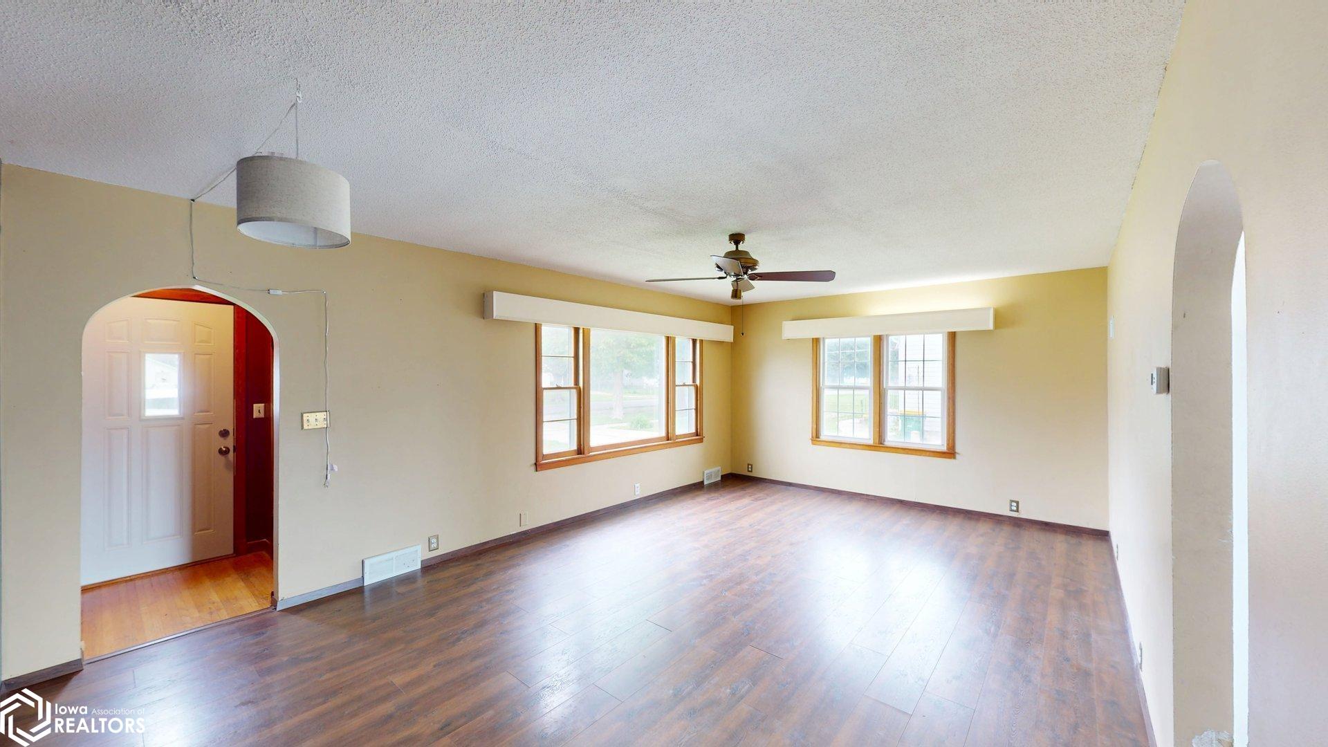 311 W Walnut Street, Manly, Iowa image 6