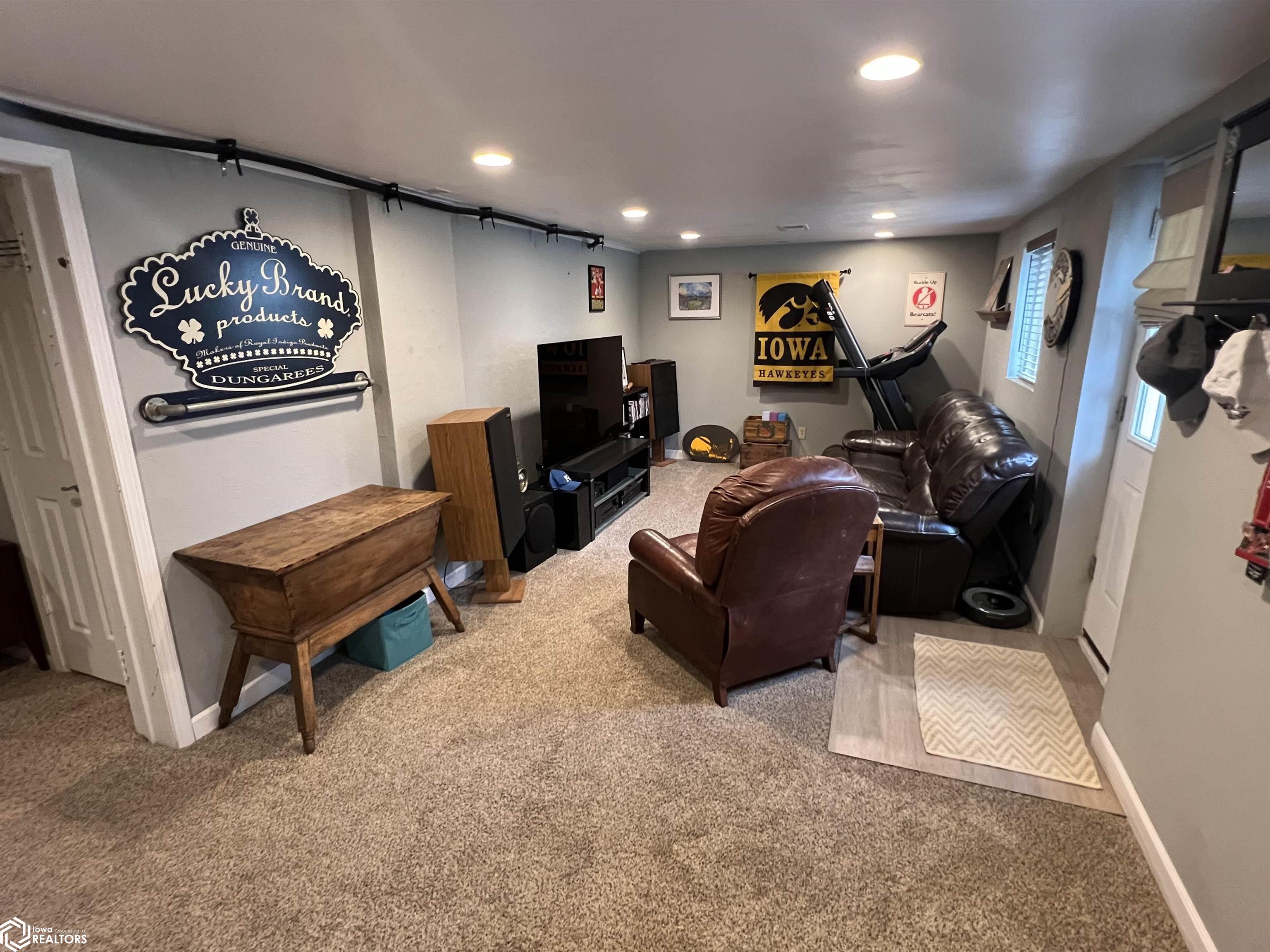1010 E Valley Street, Red Oak, Iowa image 32