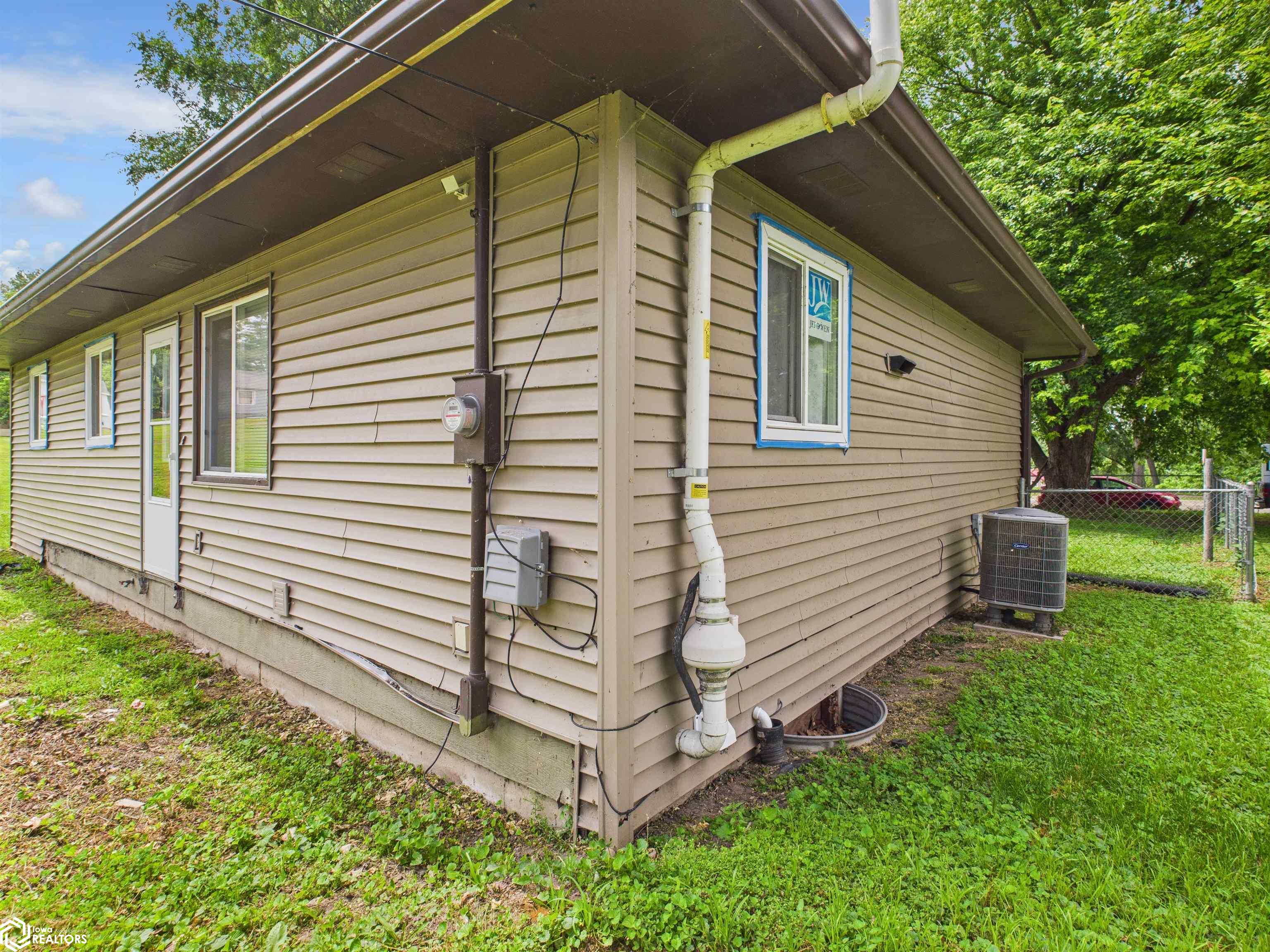 819 Des Moines Street, Keokuk, Iowa image 4
