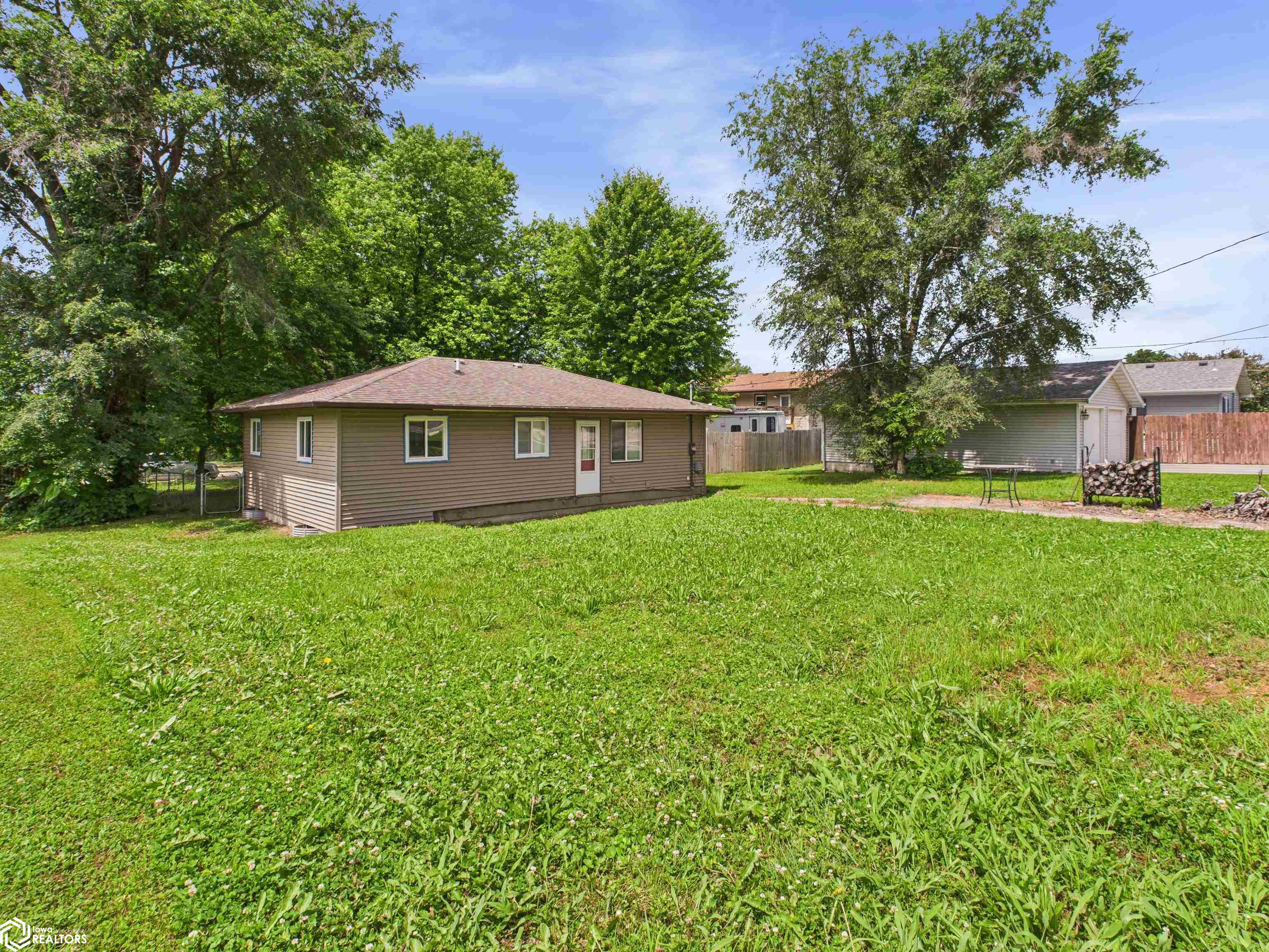 819 Des Moines Street, Keokuk, Iowa image 5