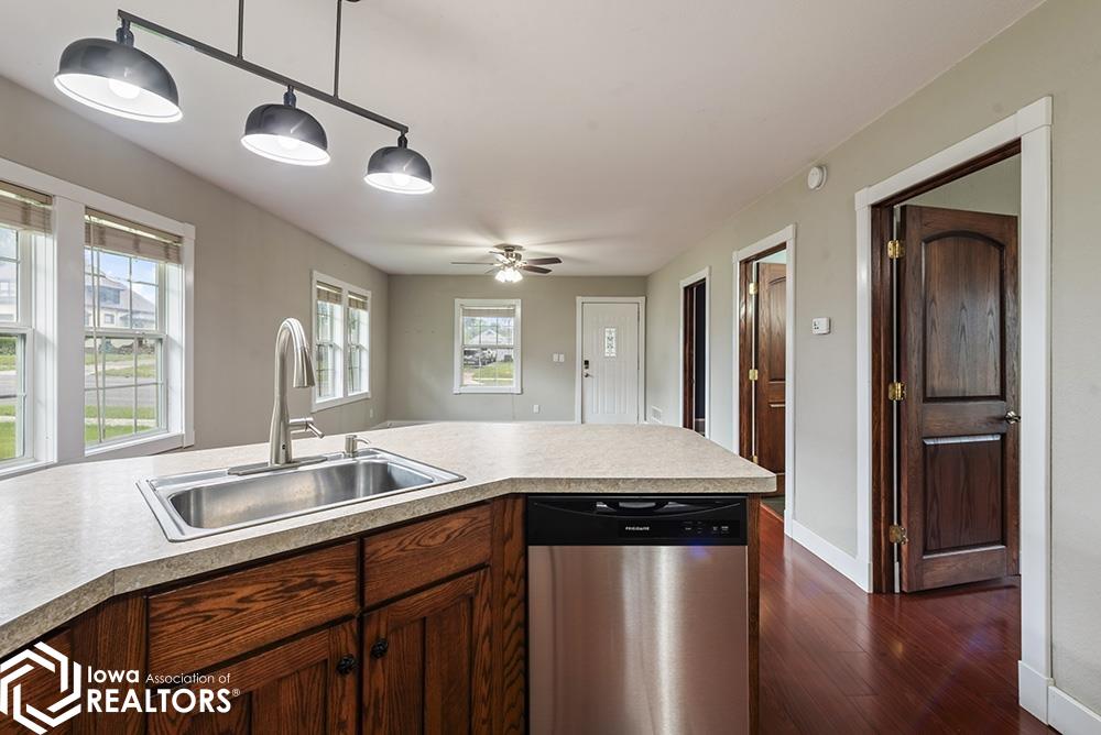 308 S Washington, Bloomfield, Iowa image 3