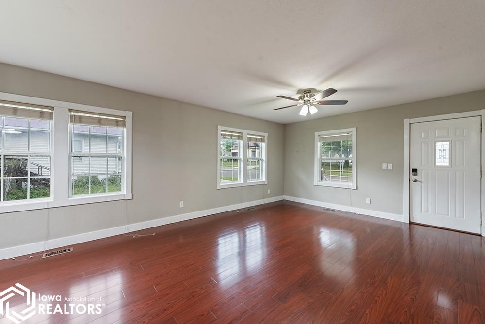 308 S Washington, Bloomfield, Iowa image 8