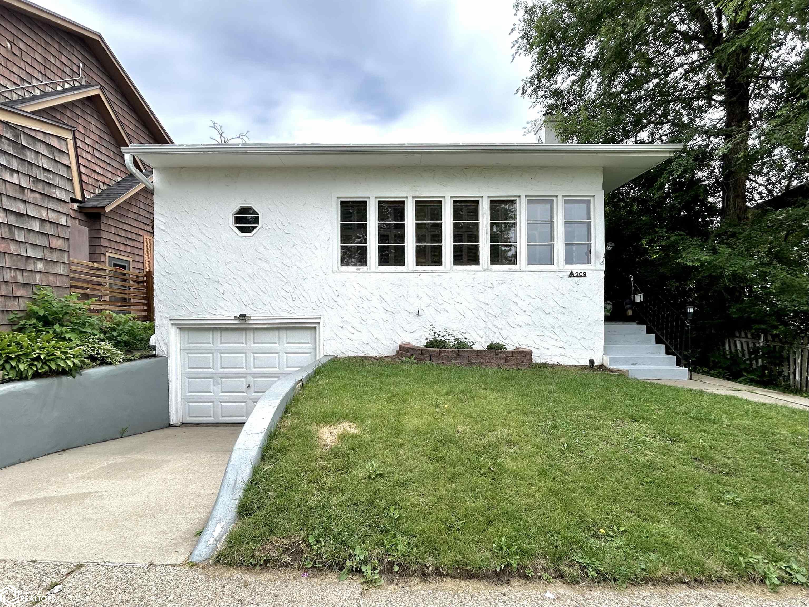 309 N 5th Street, Marshalltown, Iowa image 1