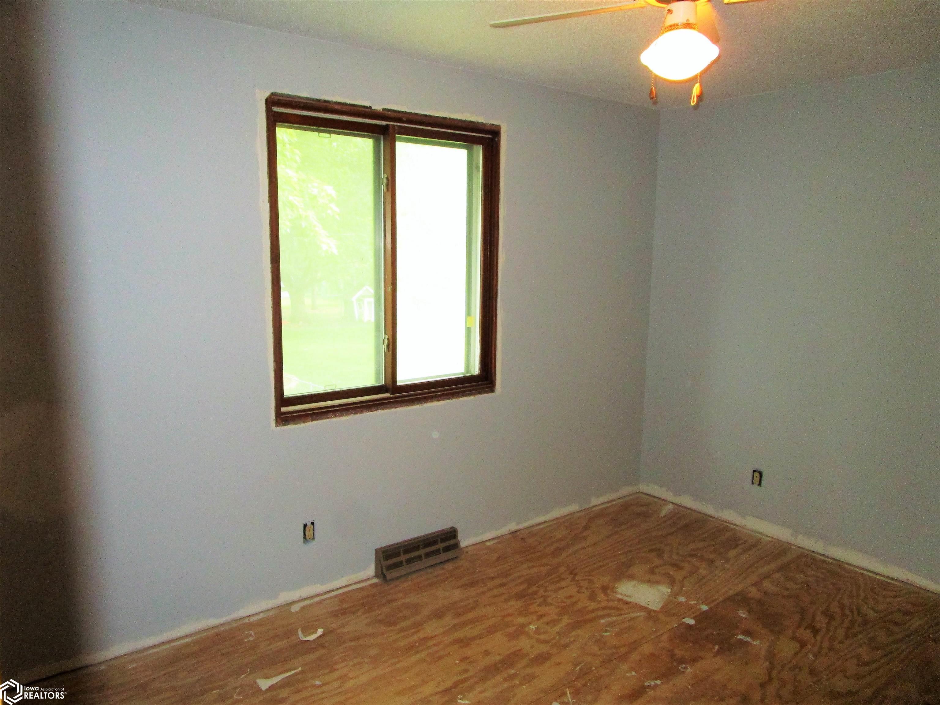 229 Law Avenue, Iowa Falls, Iowa image 10