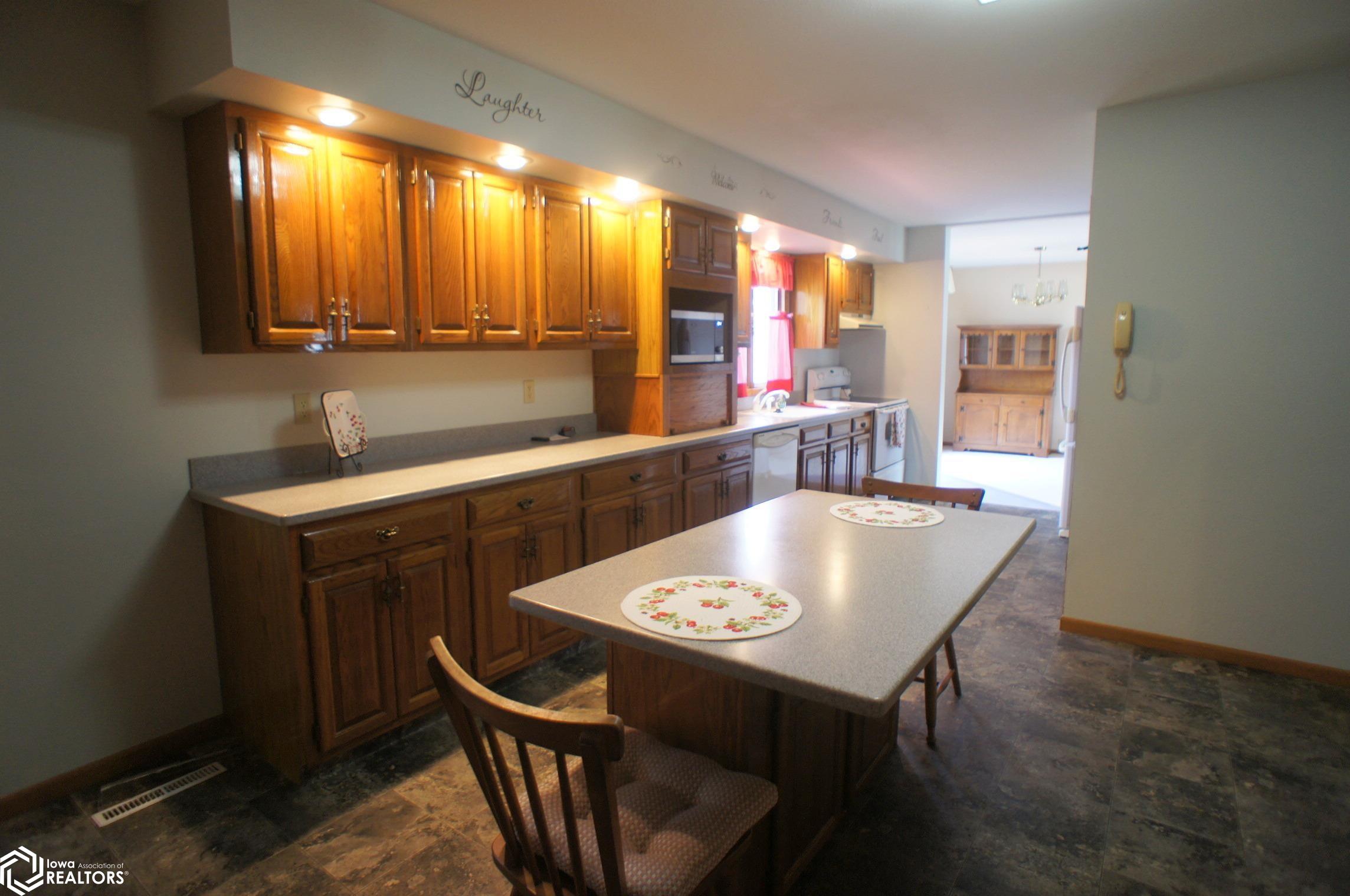 115 Parkview Drive, Webster City, Iowa image 13