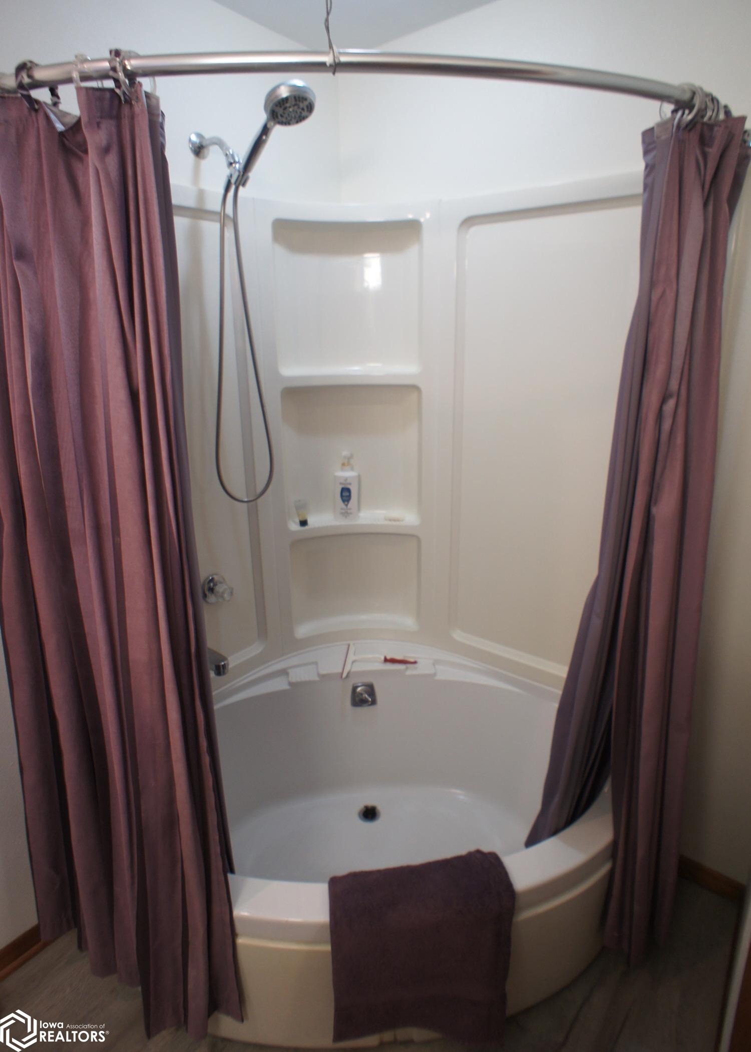 115 Parkview Drive, Webster City, Iowa image 22