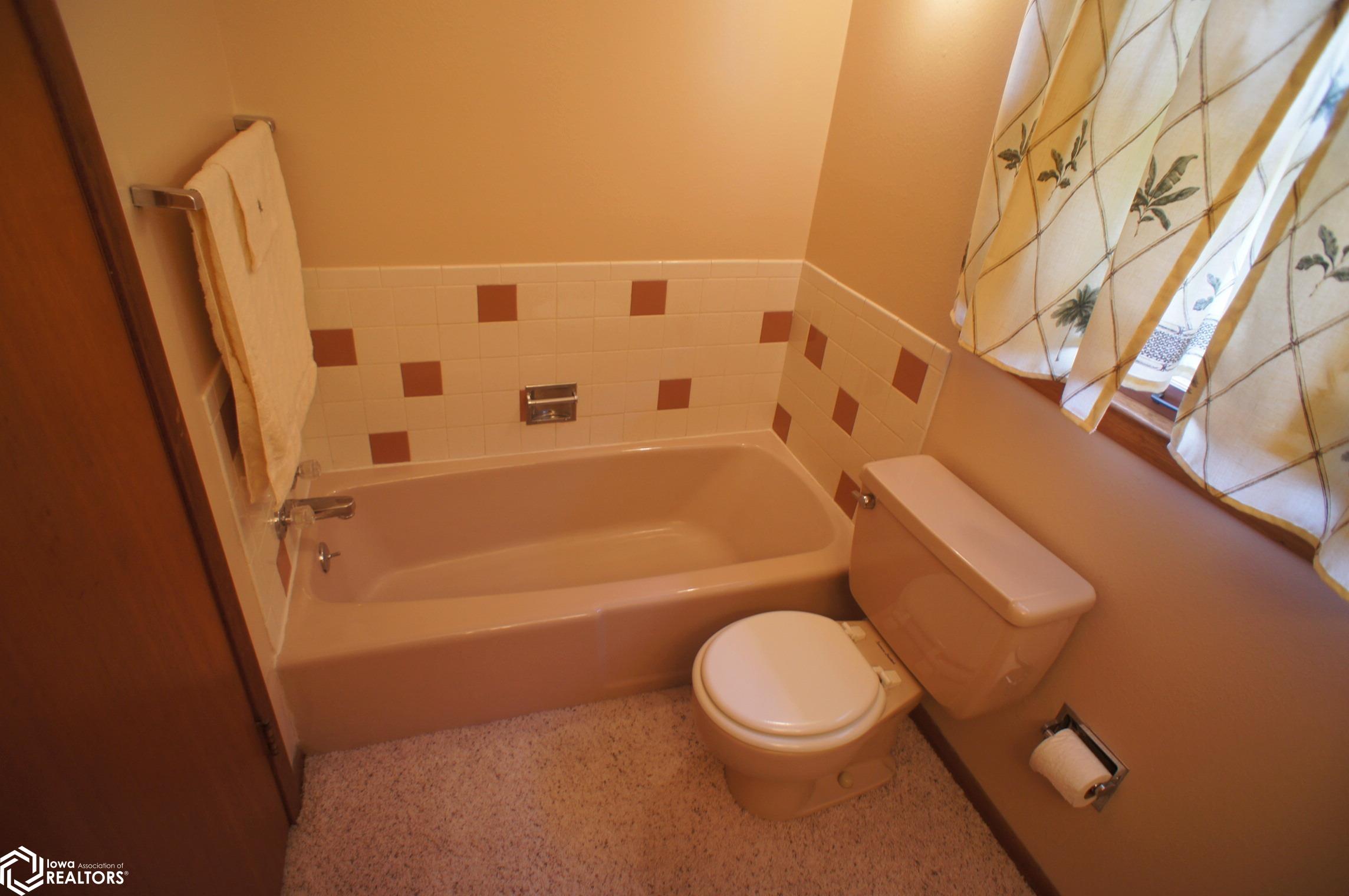 115 Parkview Drive, Webster City, Iowa image 25