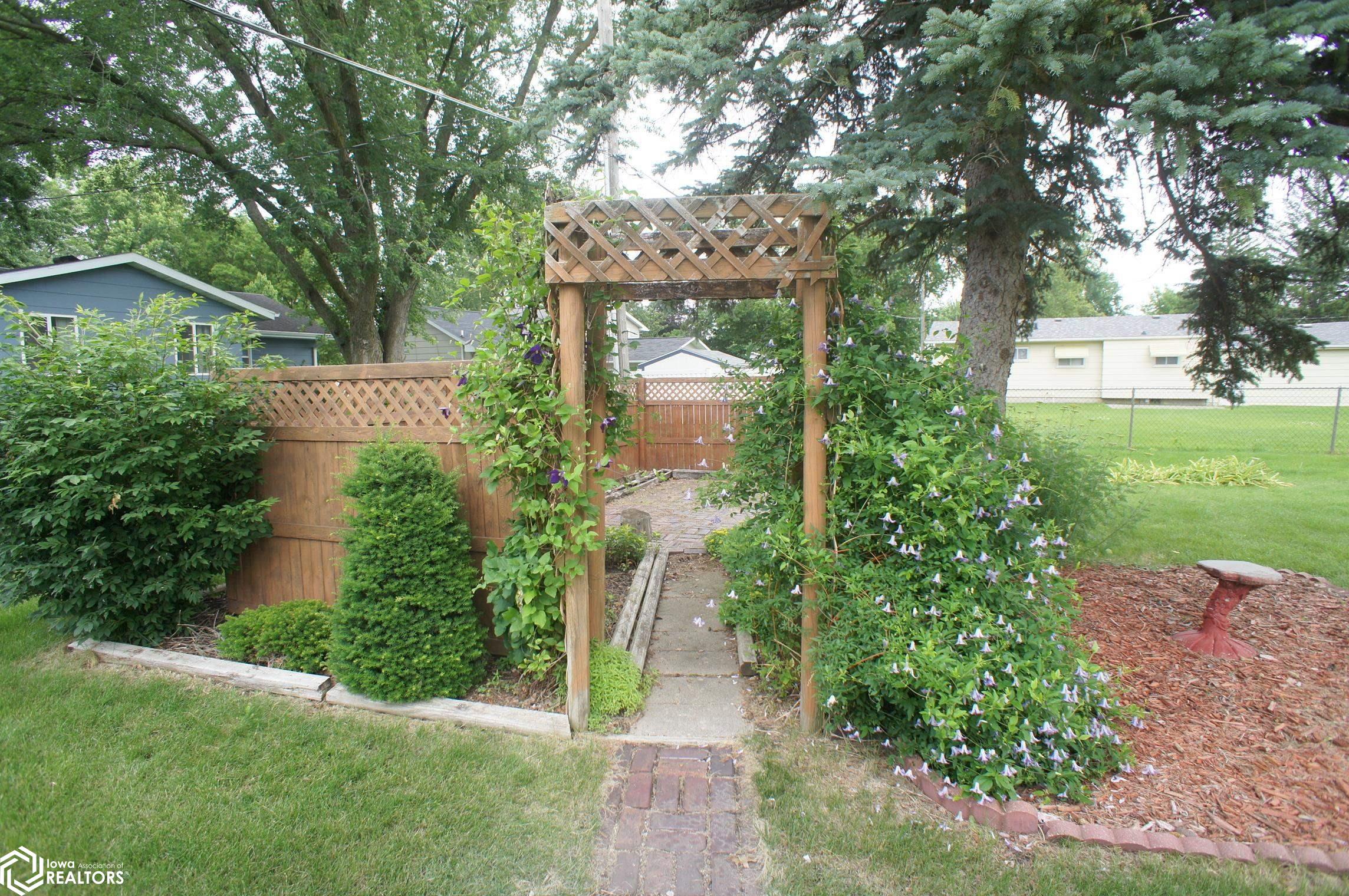 115 Parkview Drive, Webster City, Iowa image 34