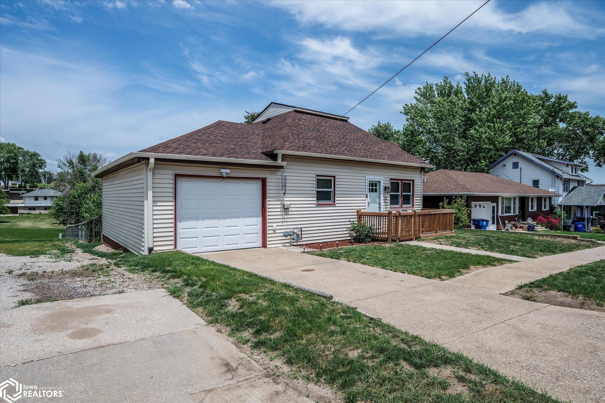 211 4th Avenue, Portsmouth, Iowa image 3