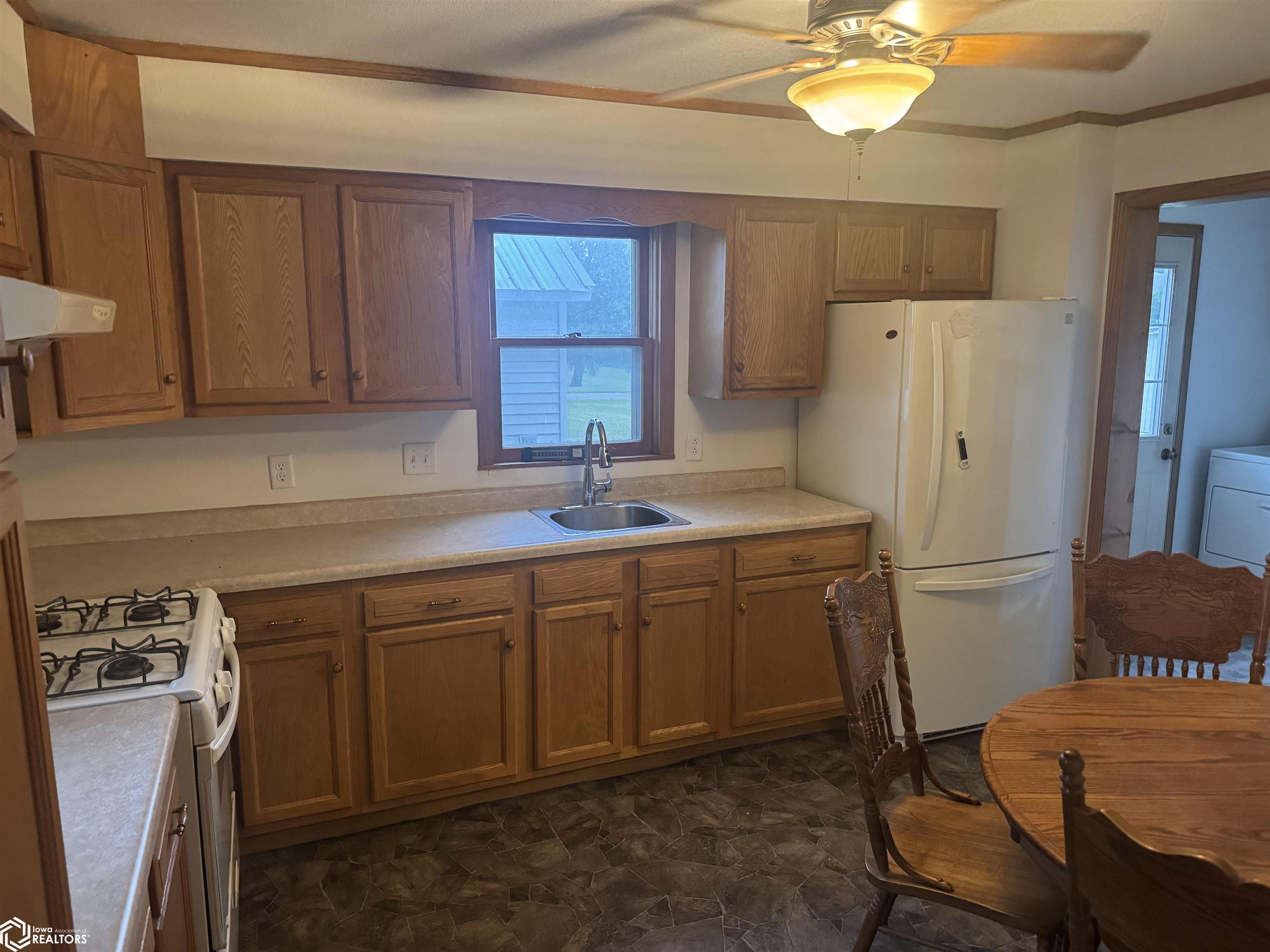 303 West Main Street, Lockridge, Iowa image 11