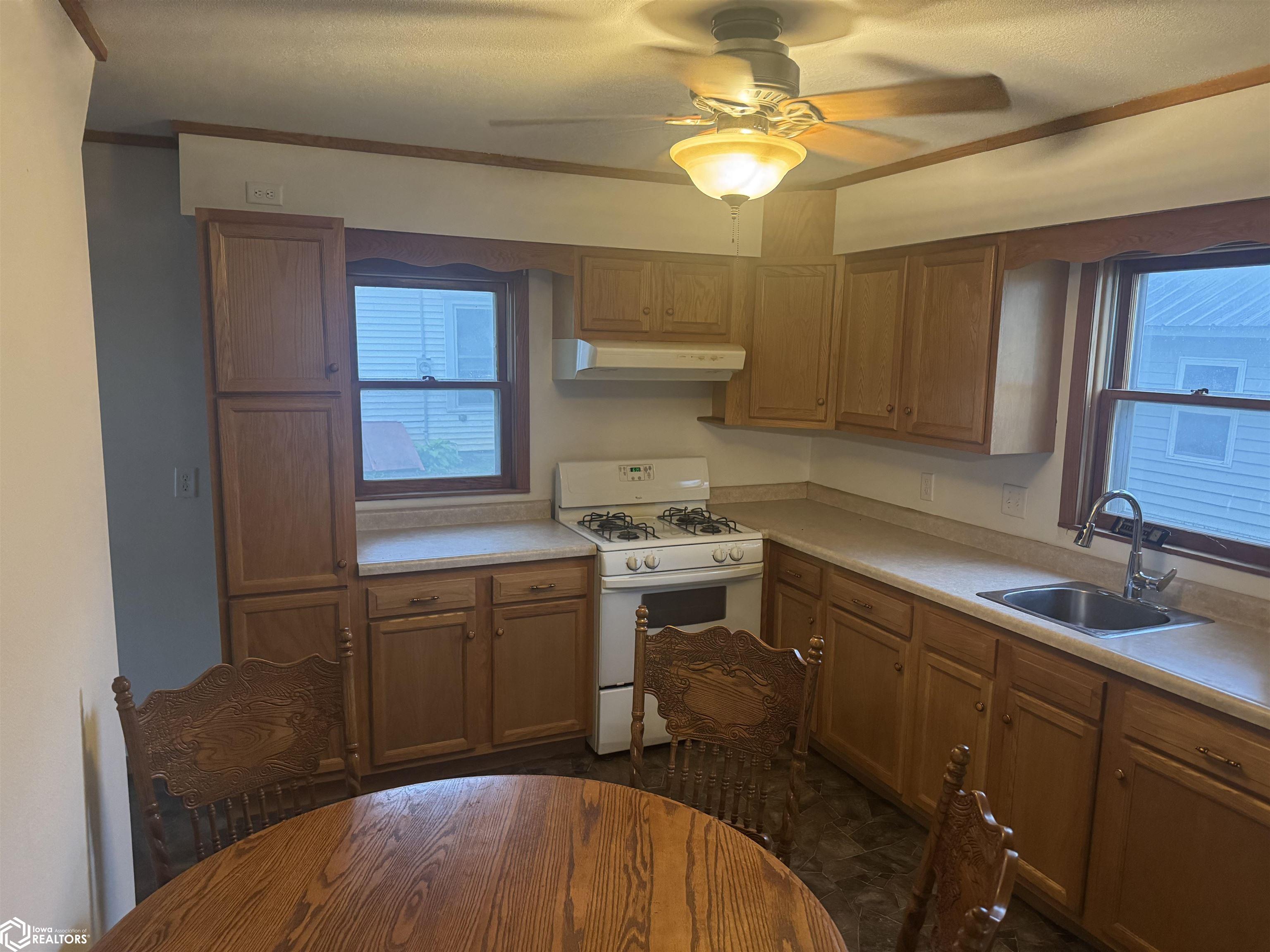 303 West Main Street, Lockridge, Iowa image 12