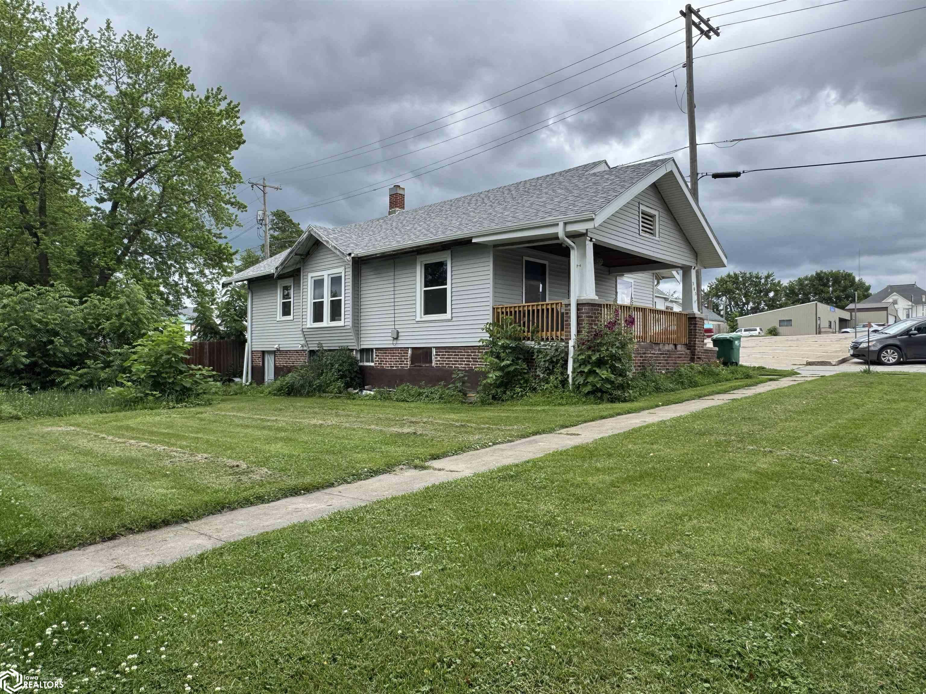 303 W Mills Street, Creston, Iowa image 16
