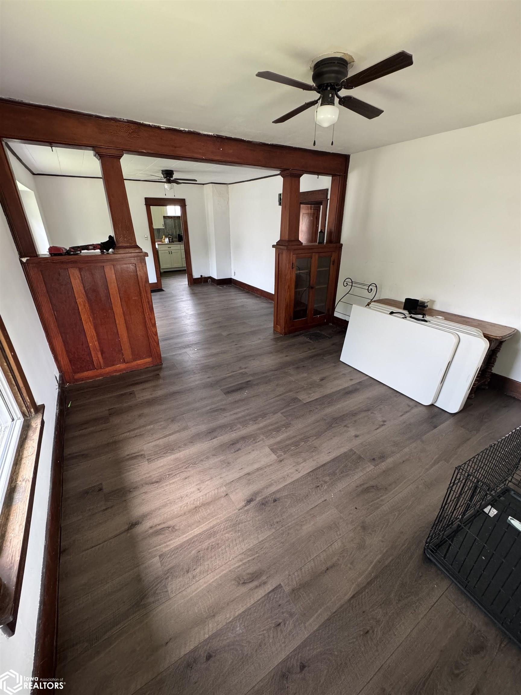 303 W Mills Street, Creston, Iowa image 3