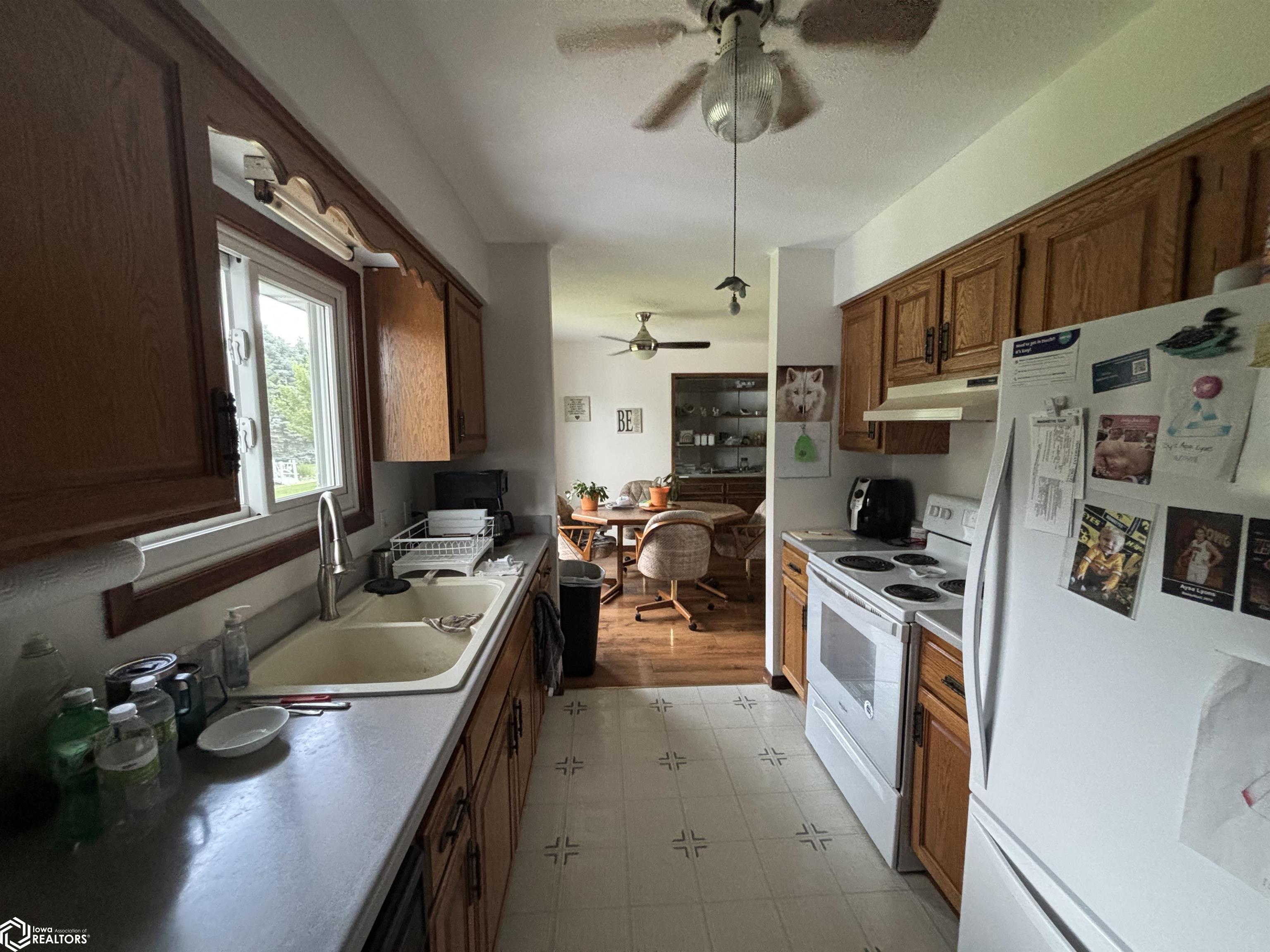 302 E 6th Street, Kanawha, Iowa image 6
