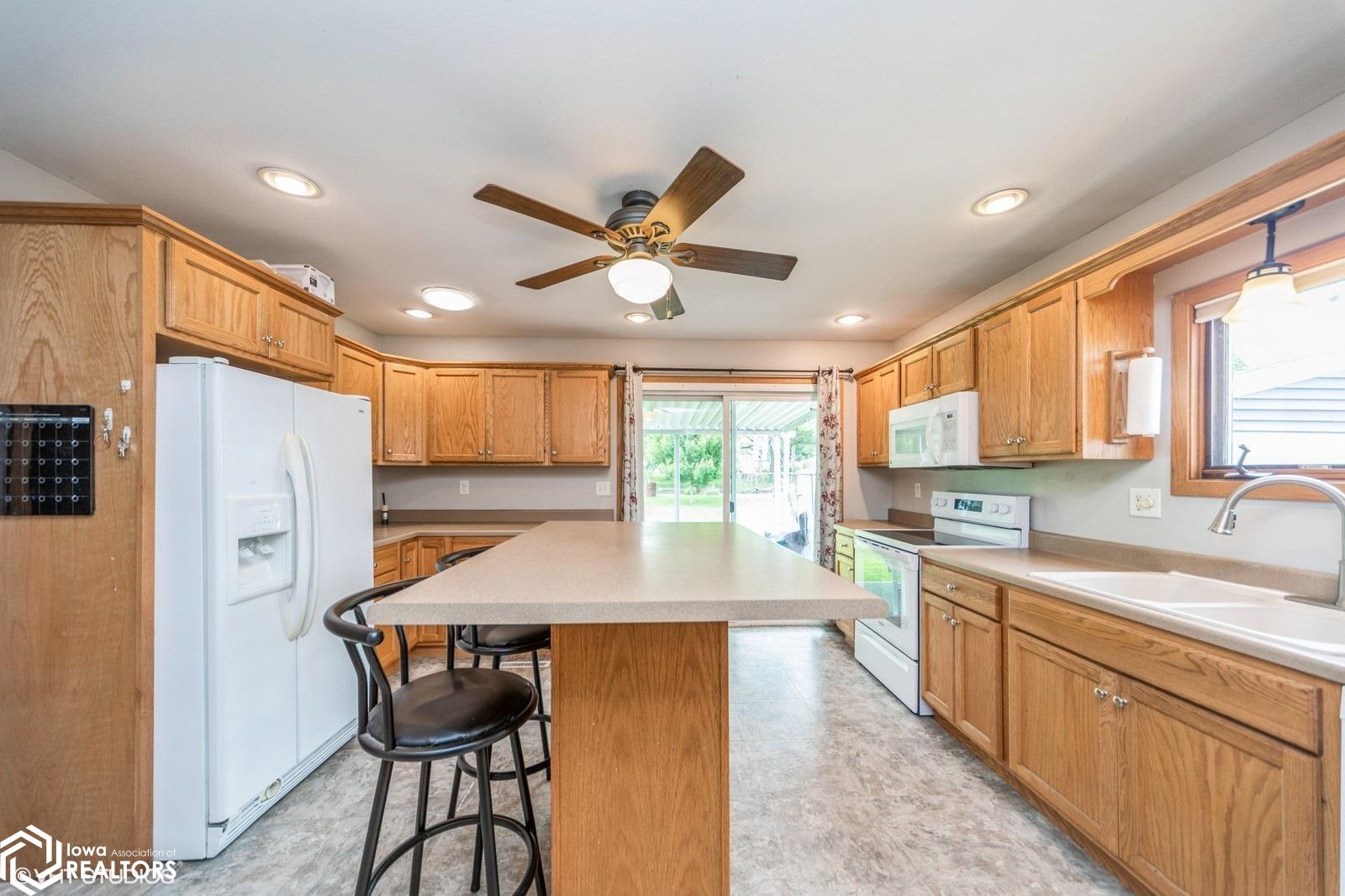 1407 W Boone Street, Marshalltown, Iowa image 8